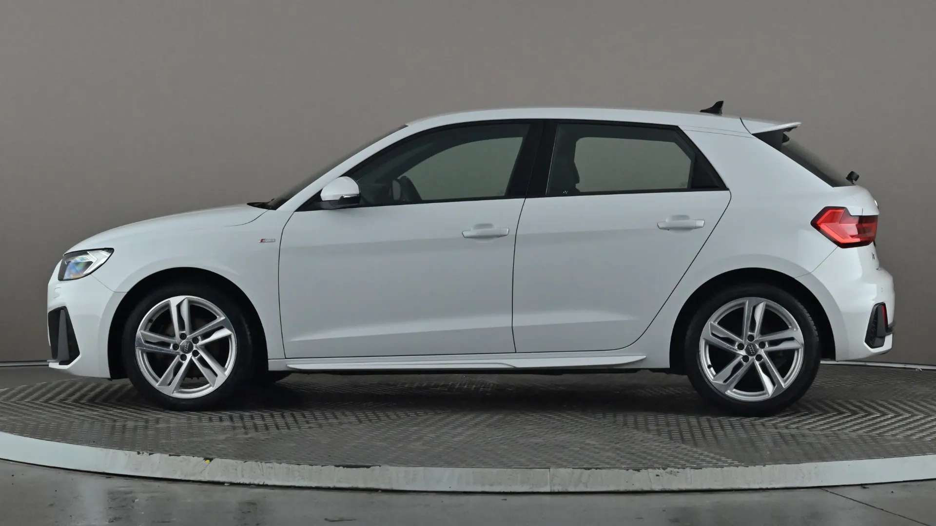 A 2019 AUDI A1 35 TFSI S Line A 2019 AUDI A1 35 TFSI S Line