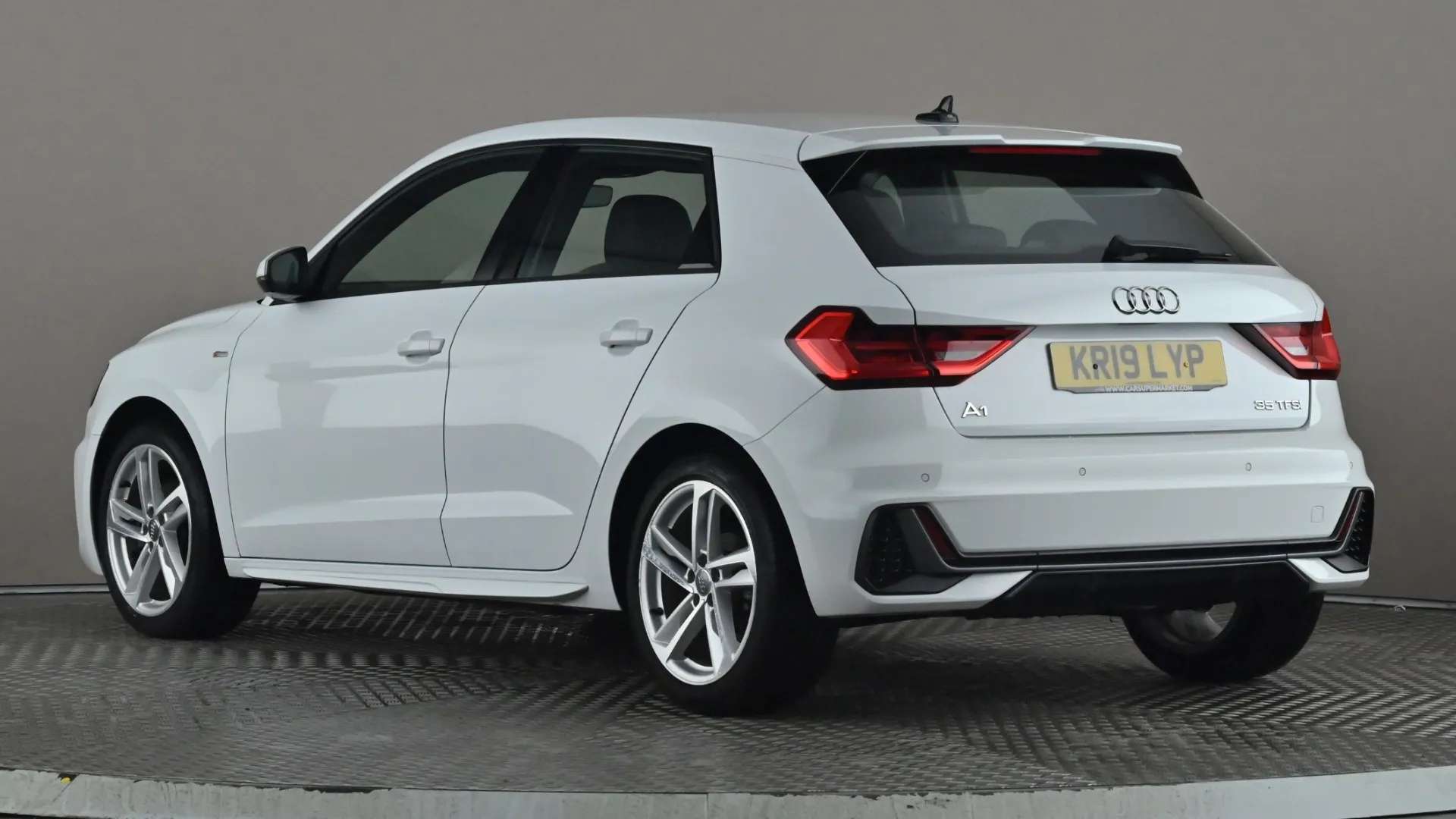 A 2019 AUDI A1 35 TFSI S Line A 2019 AUDI A1 35 TFSI S Line