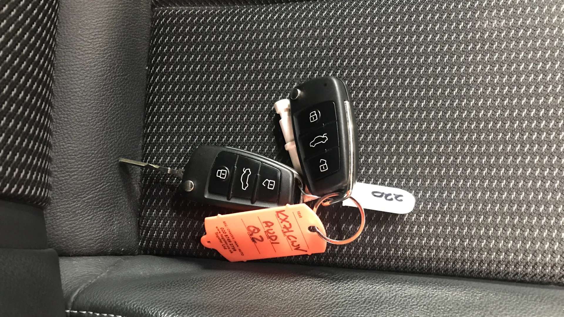 2021 AUDI Q2 2021 AUDI Q2