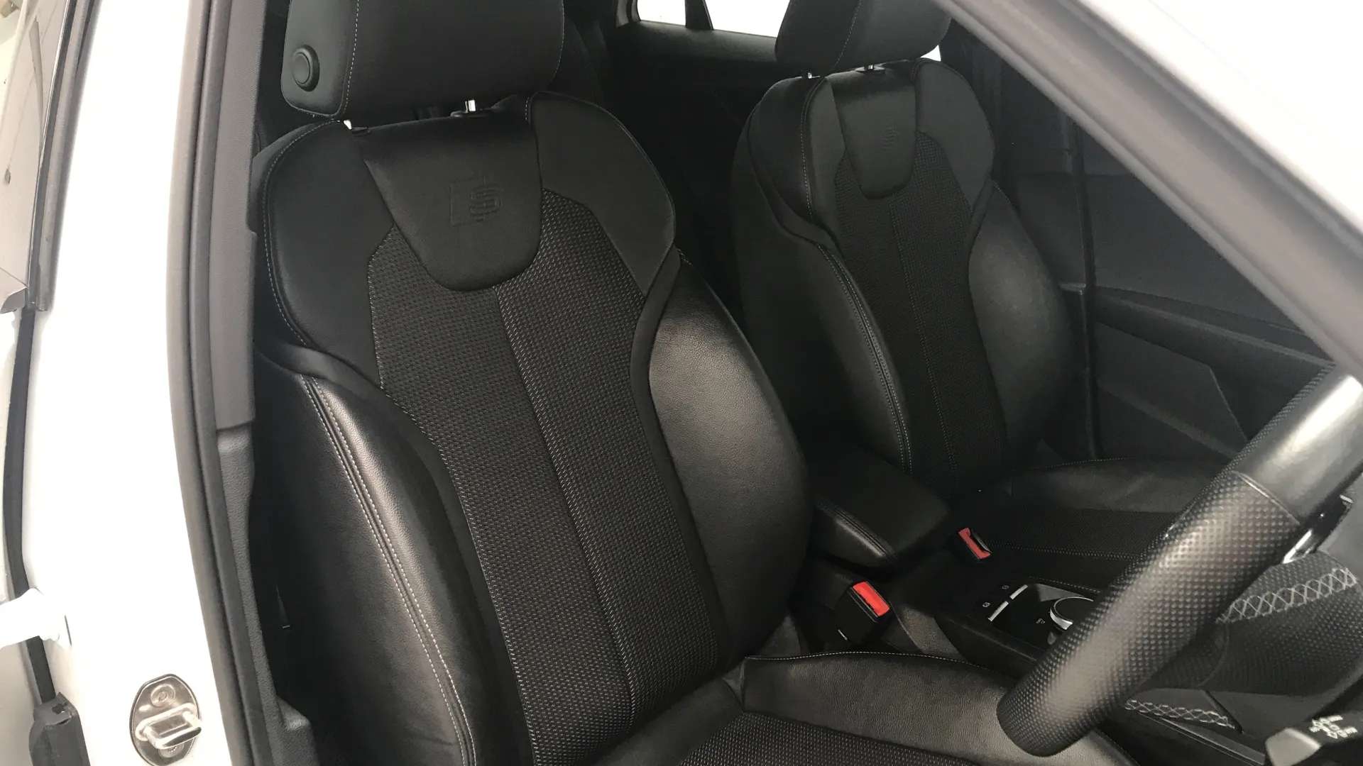 2021 AUDI Q2 2021 AUDI Q2