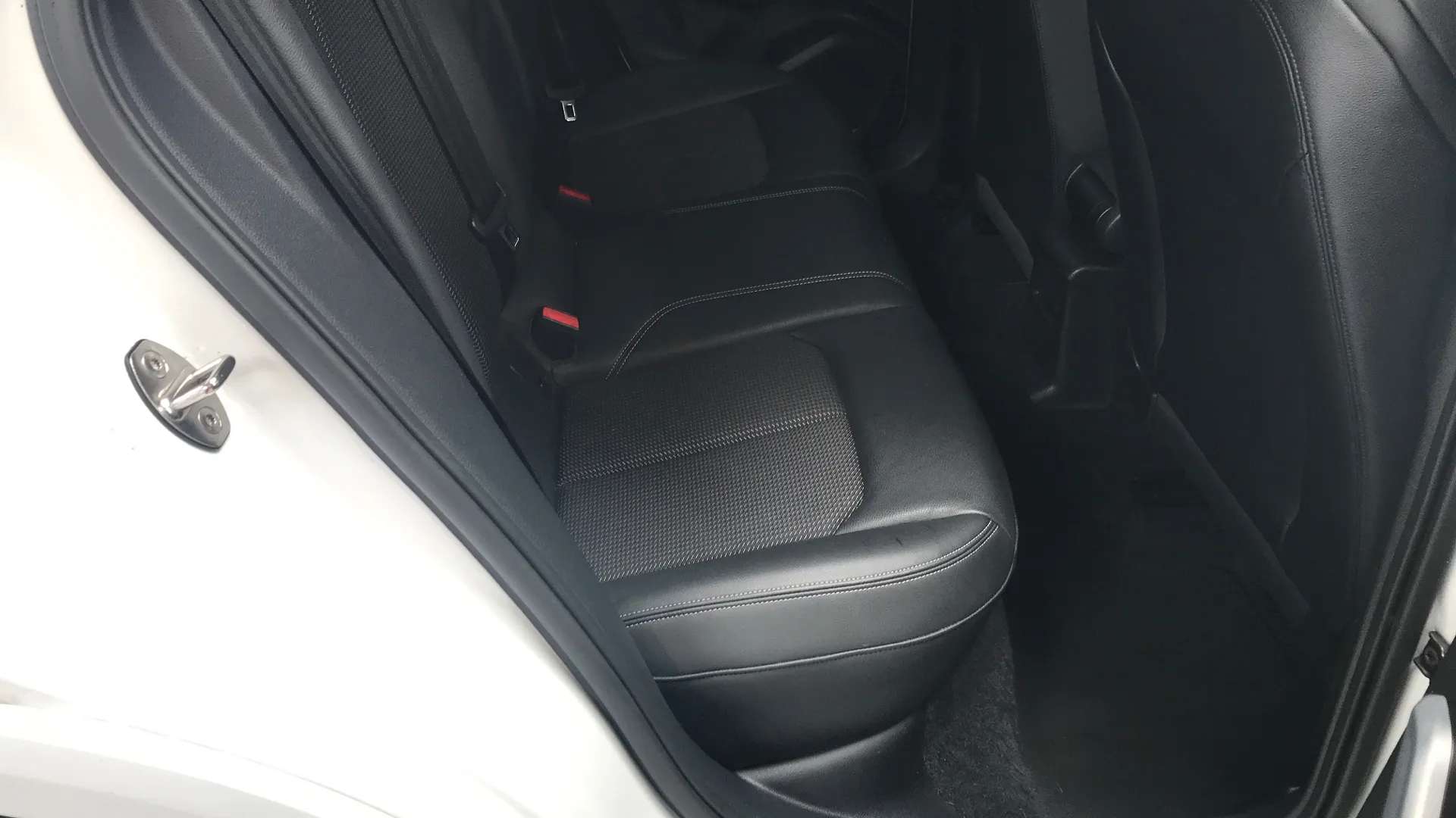 2021 AUDI Q2 2021 AUDI Q2