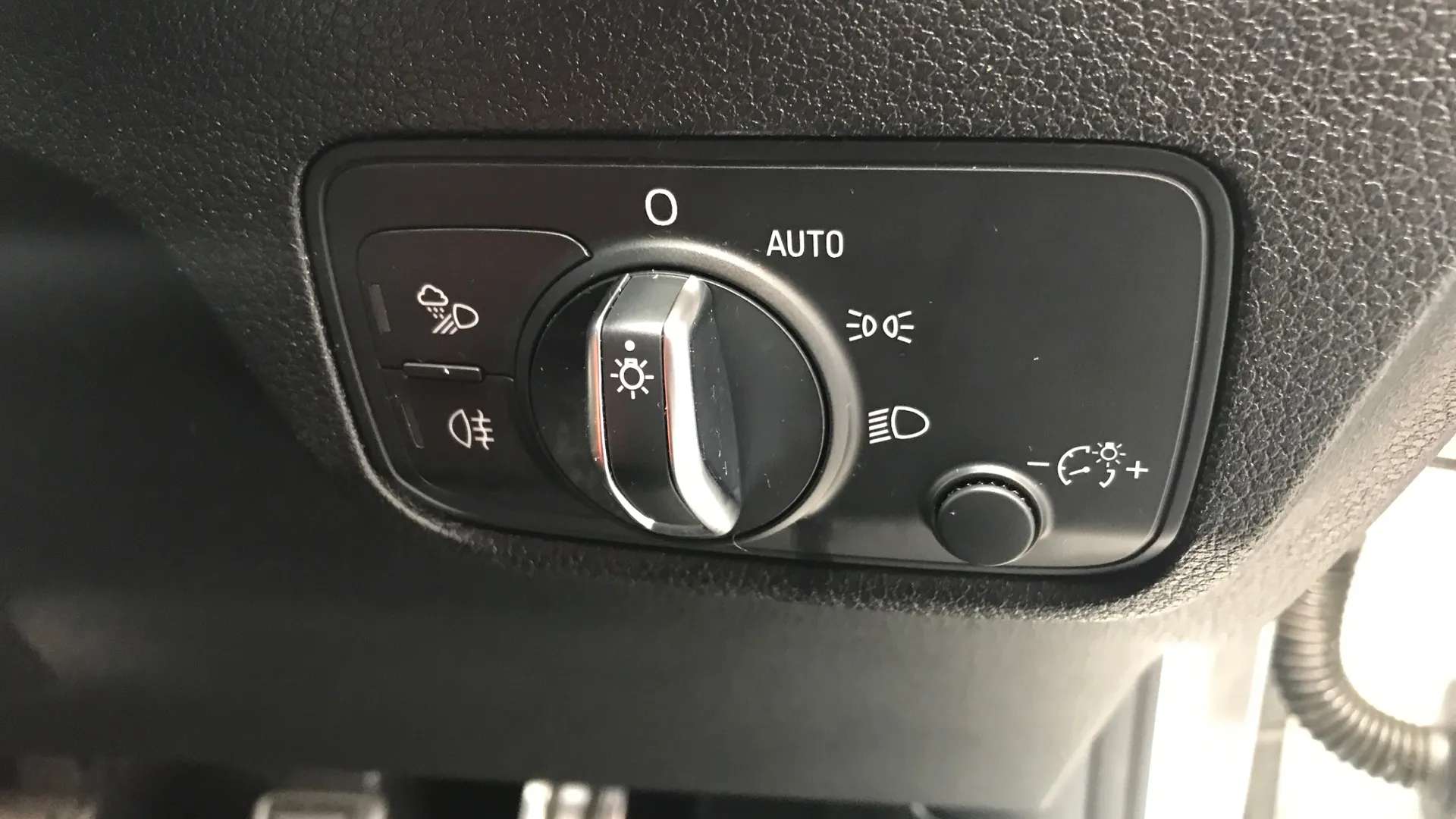 2021 AUDI Q2 2021 AUDI Q2