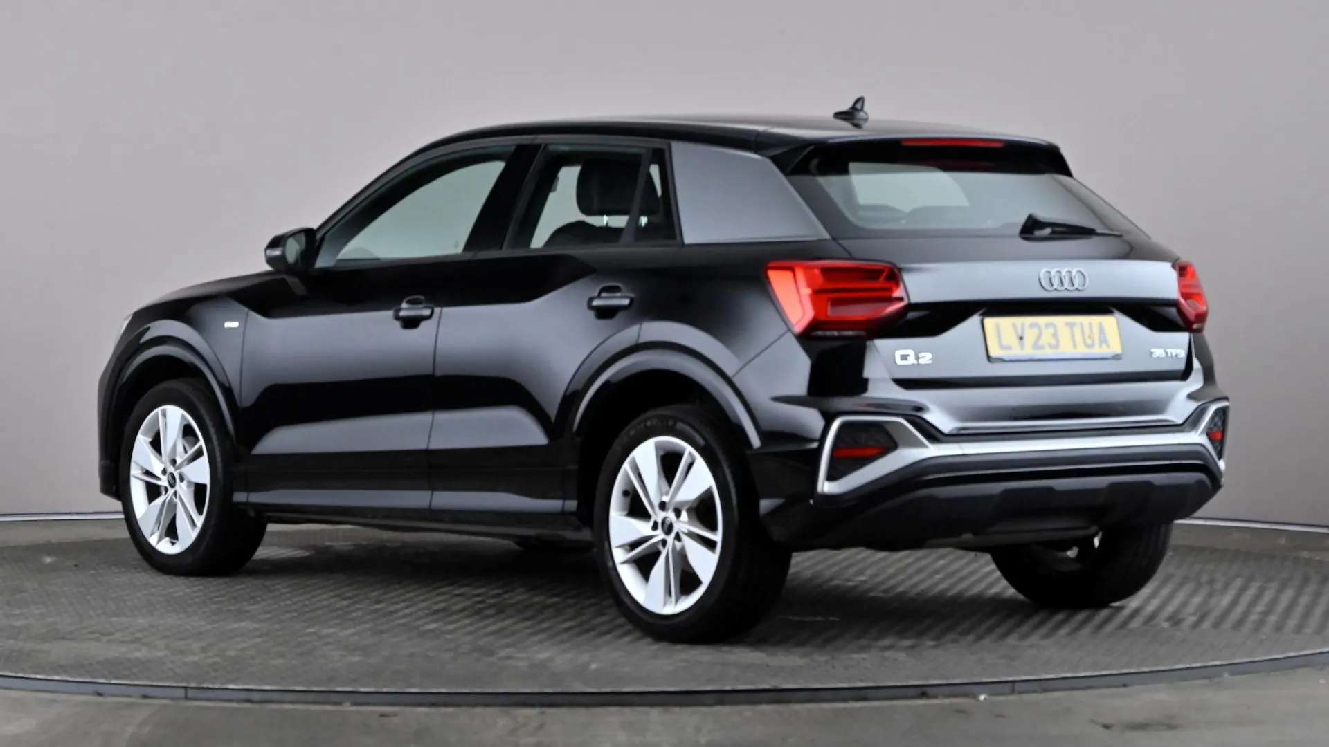 A 2023 AUDI Q2 35 TFSI S Line A 2023 AUDI Q2 35 TFSI S Line
