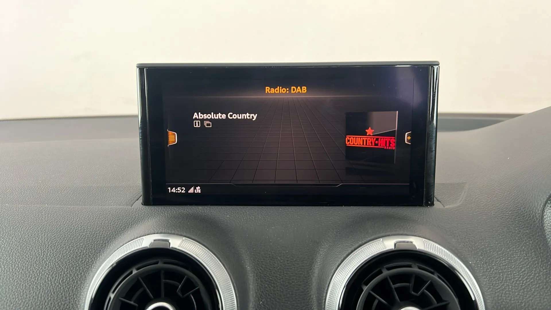 2023 AUDI Q2 2023 AUDI Q2
