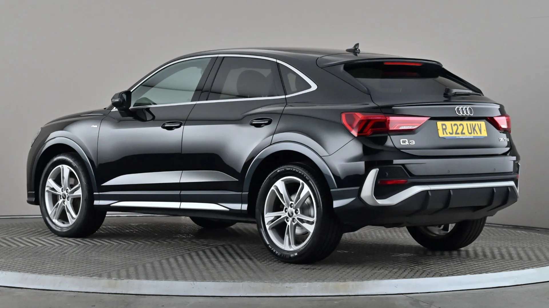 2022 AUDI Q3 2022 AUDI Q3