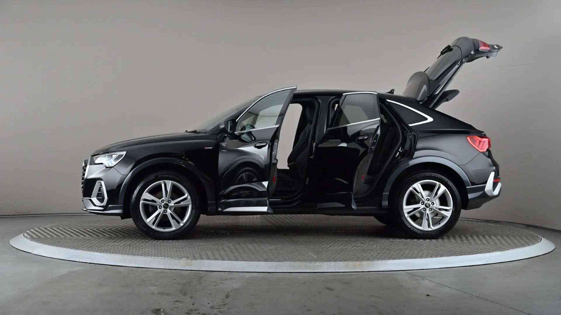 2022 AUDI Q3 2022 AUDI Q3