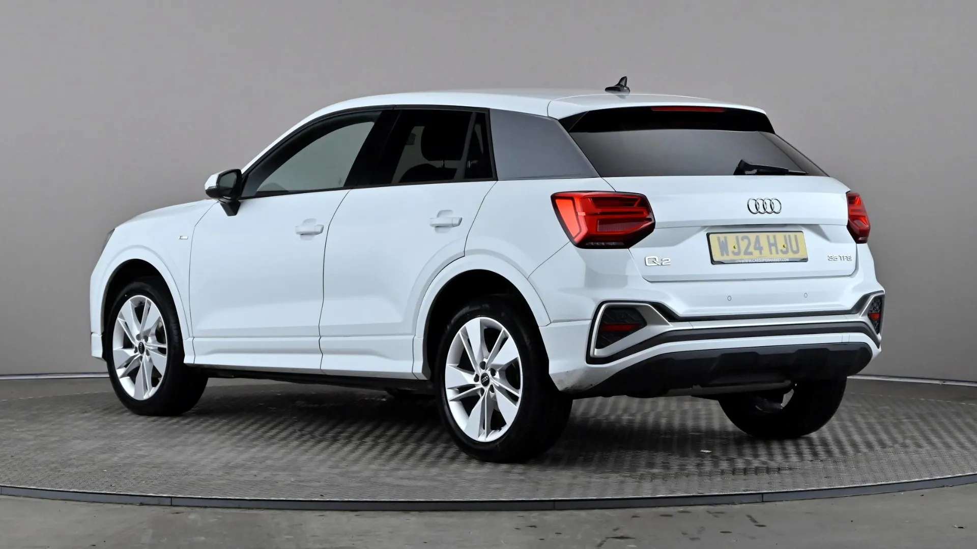 A 2024 AUDI Q2 35 TFSI S Line A 2024 AUDI Q2 35 TFSI S Line