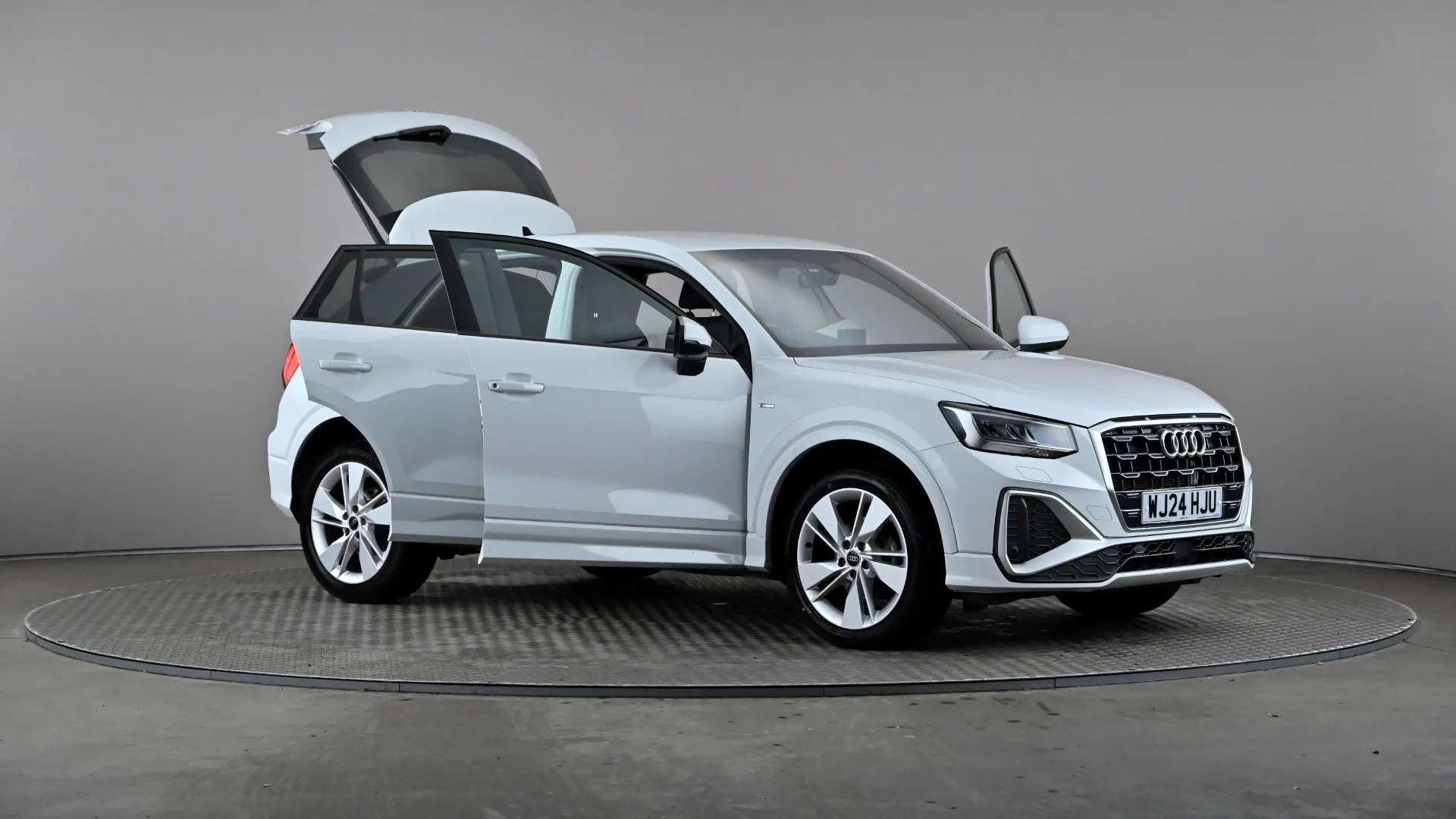 2024 AUDI Q2 2024 AUDI Q2