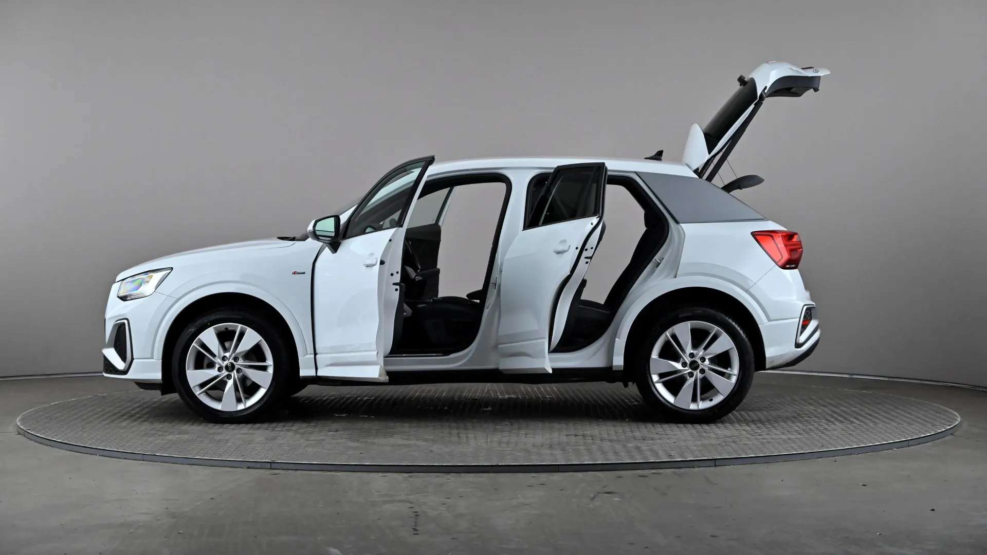 2024 AUDI Q2 2024 AUDI Q2