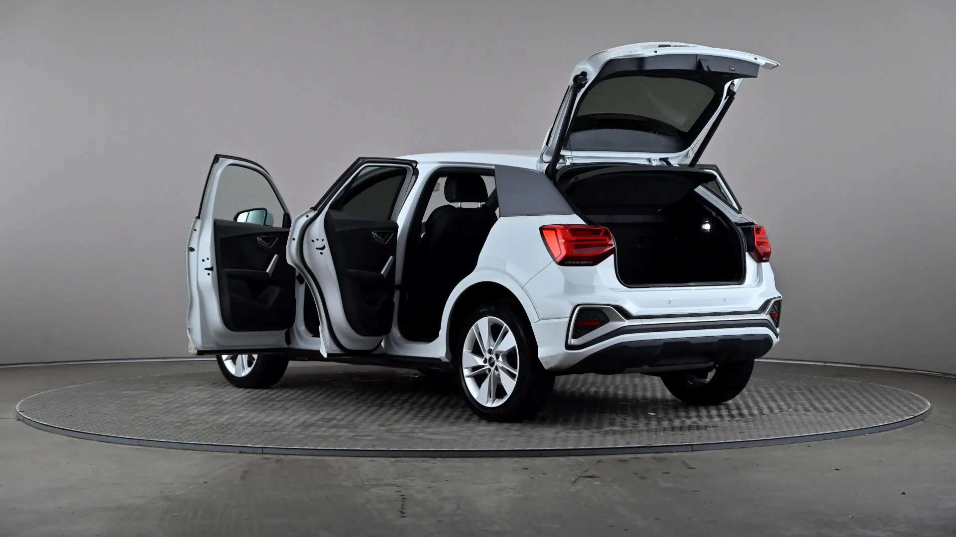 2024 AUDI Q2 2024 AUDI Q2