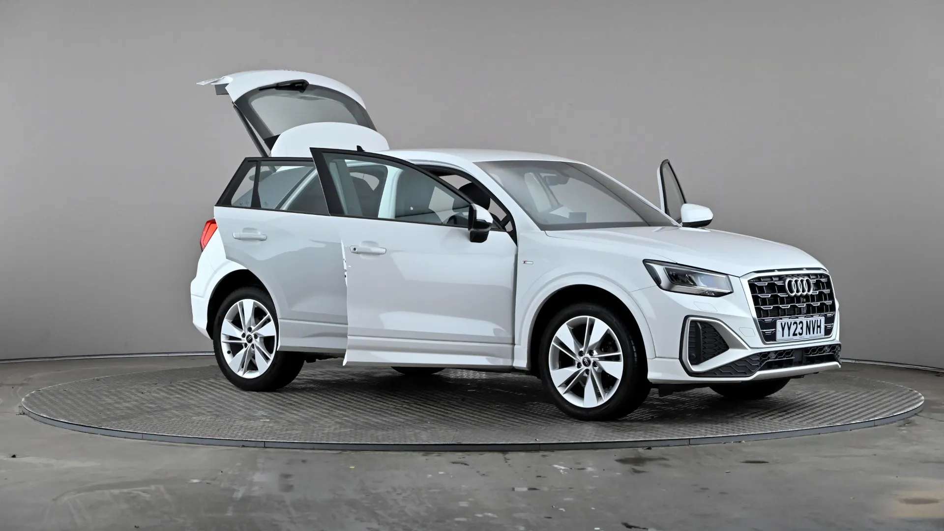 2023 AUDI Q2 2023 AUDI Q2