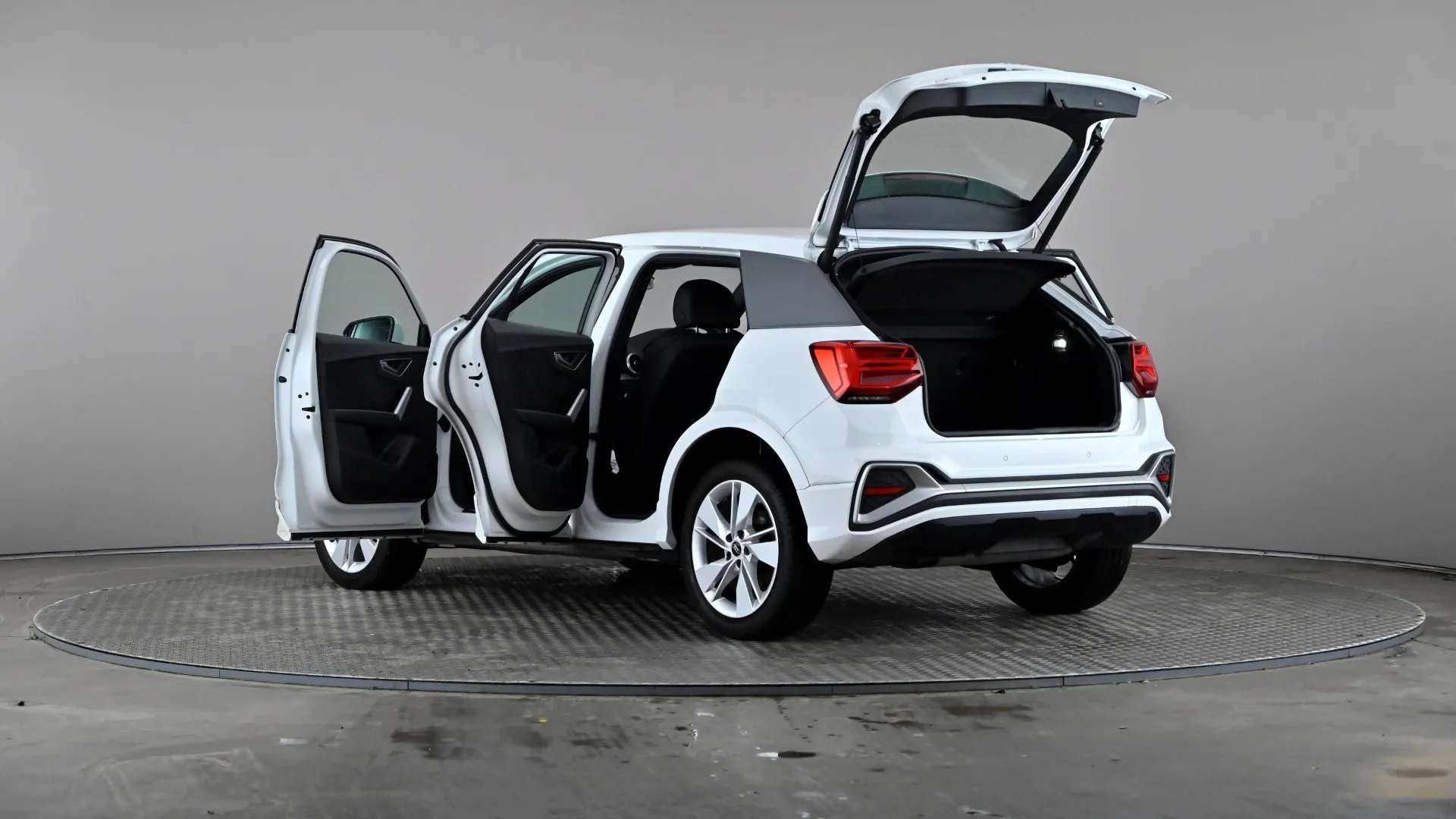 2023 AUDI Q2 2023 AUDI Q2