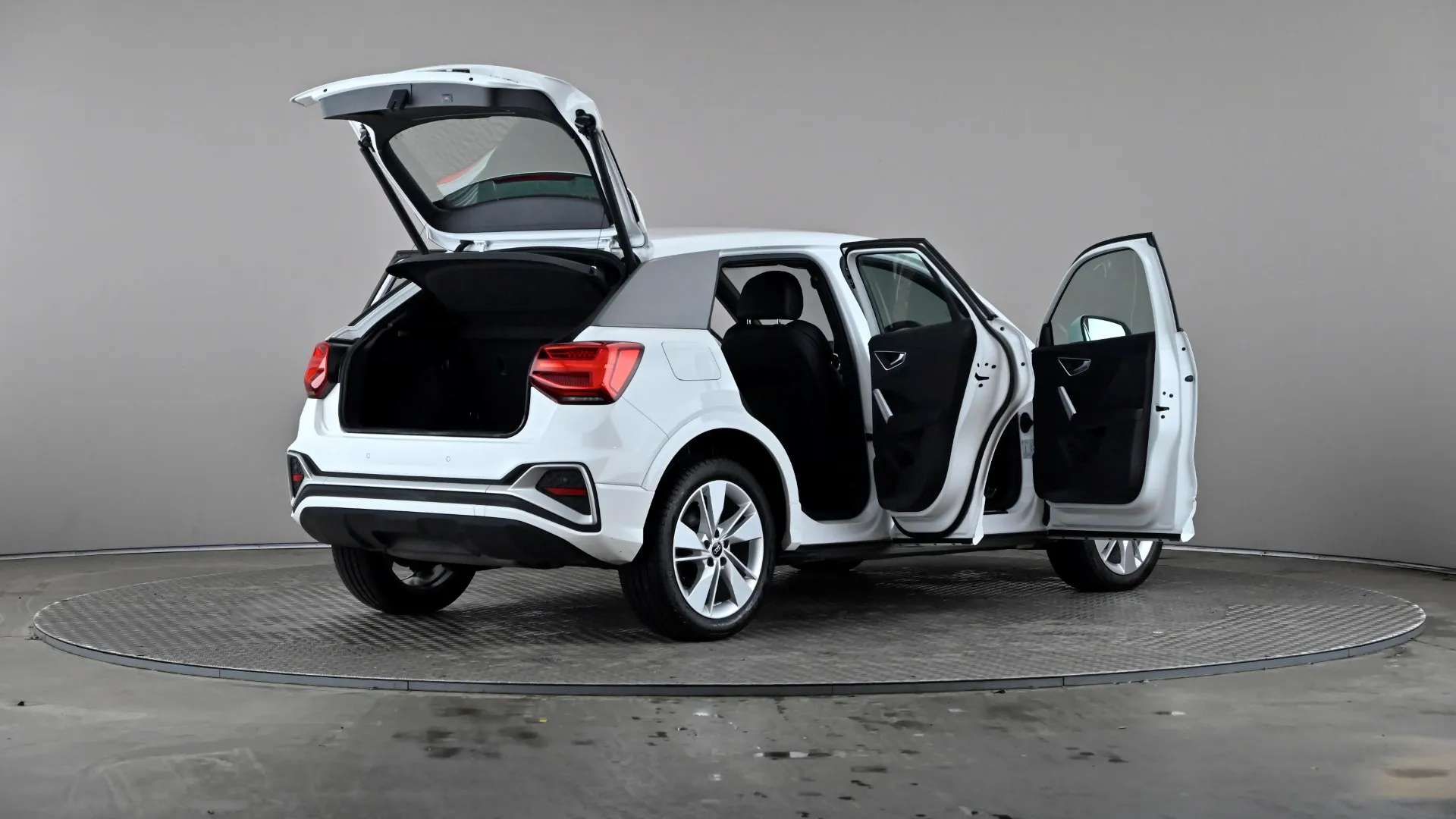 2023 AUDI Q2 2023 AUDI Q2