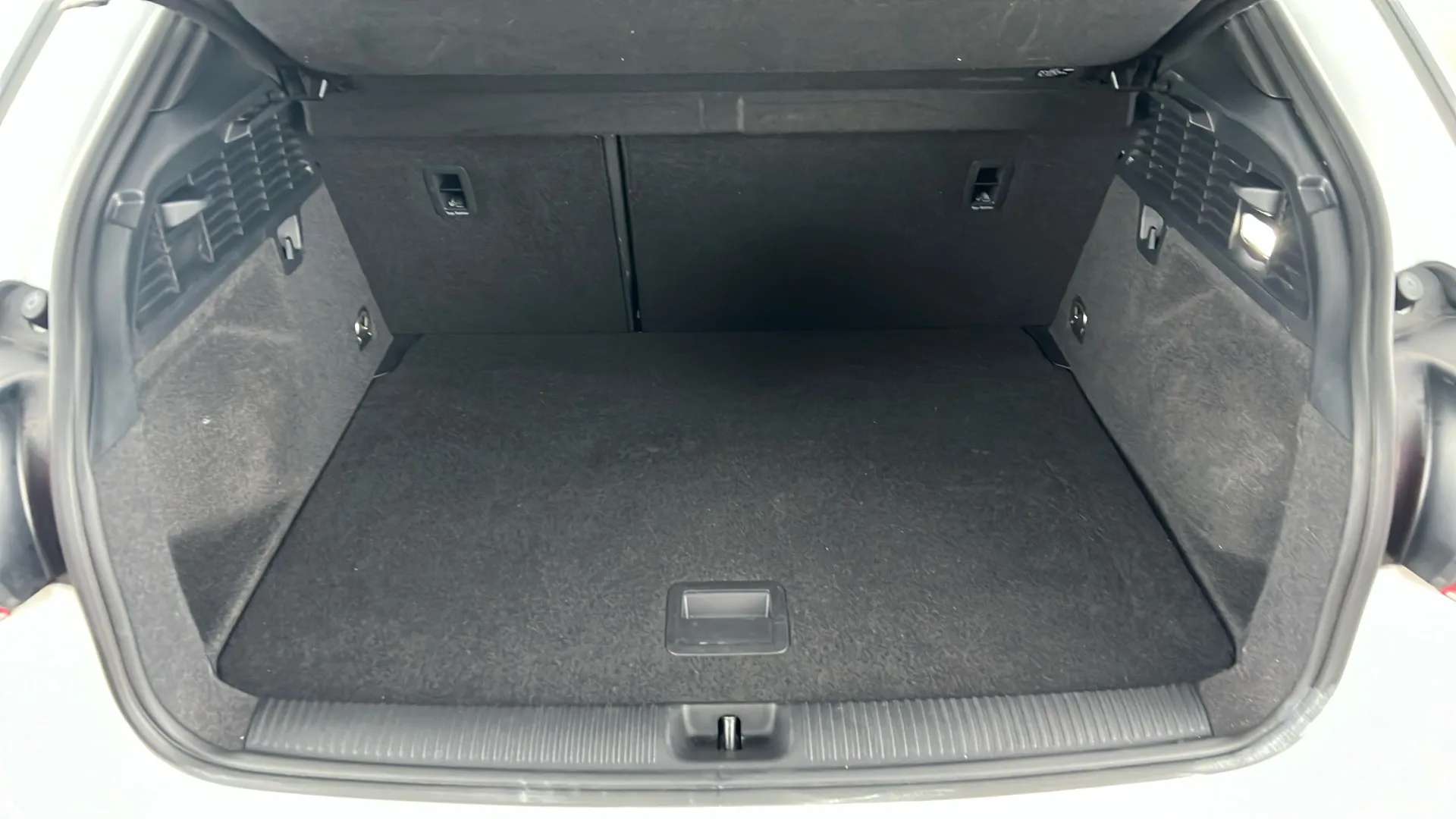 2023 AUDI Q2 2023 AUDI Q2