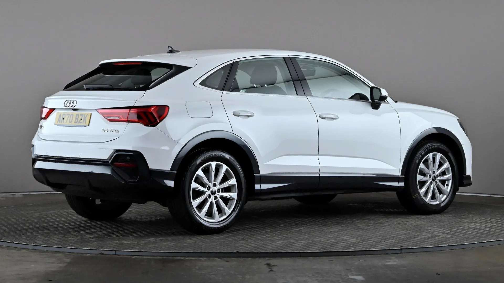 2021 AUDI Q3 2021 AUDI Q3