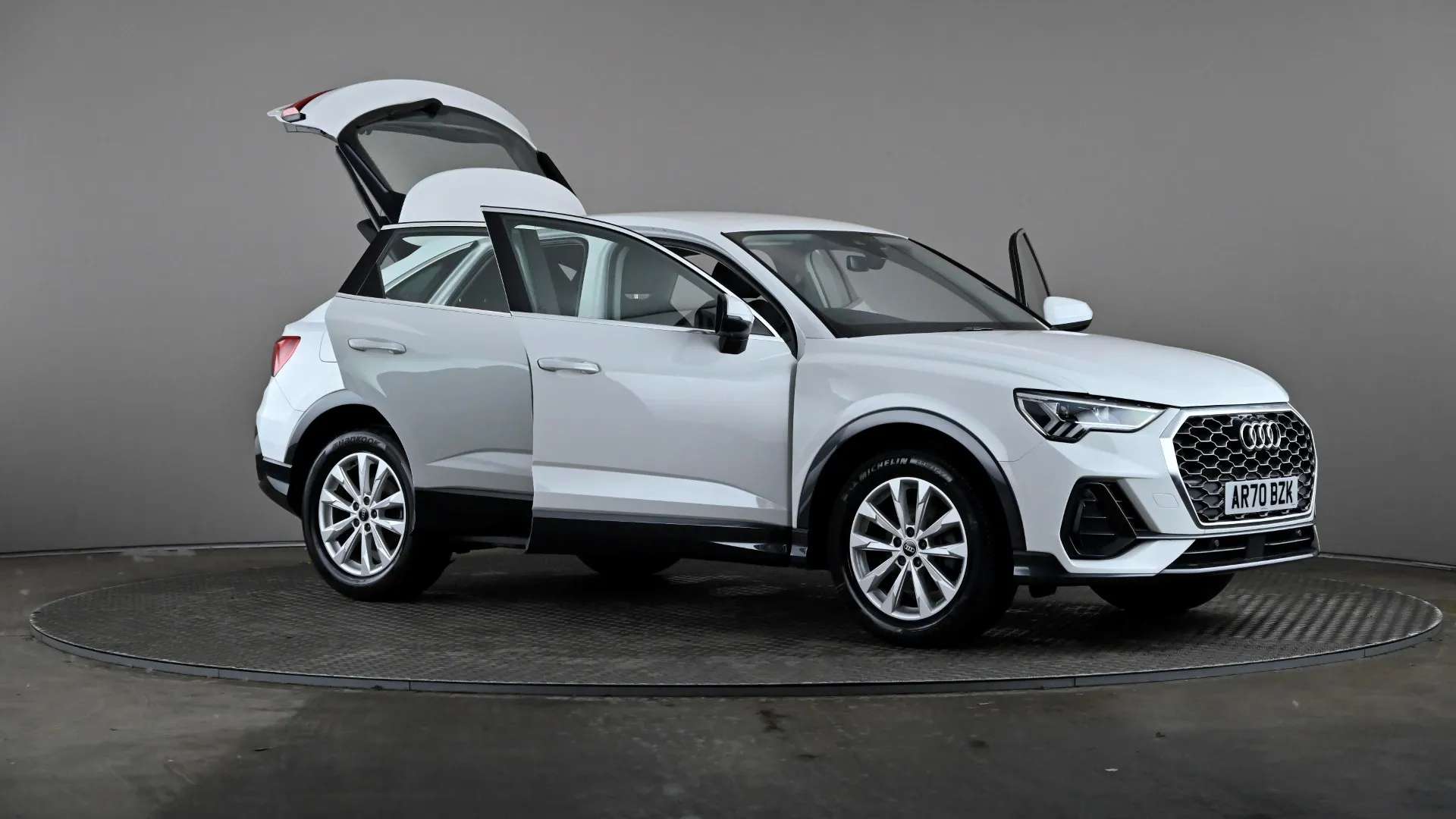 2021 AUDI Q3 2021 AUDI Q3