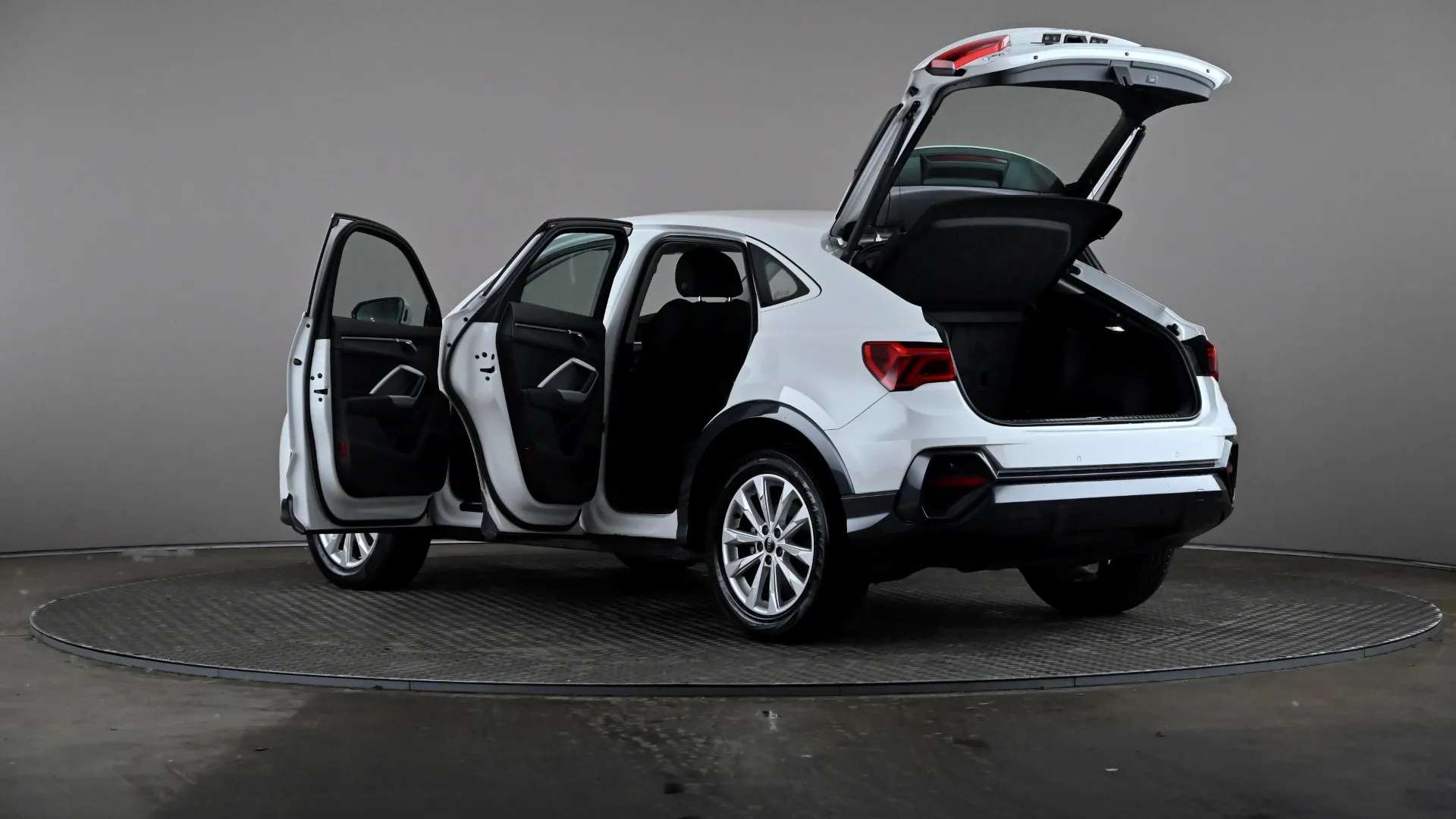2021 AUDI Q3 2021 AUDI Q3