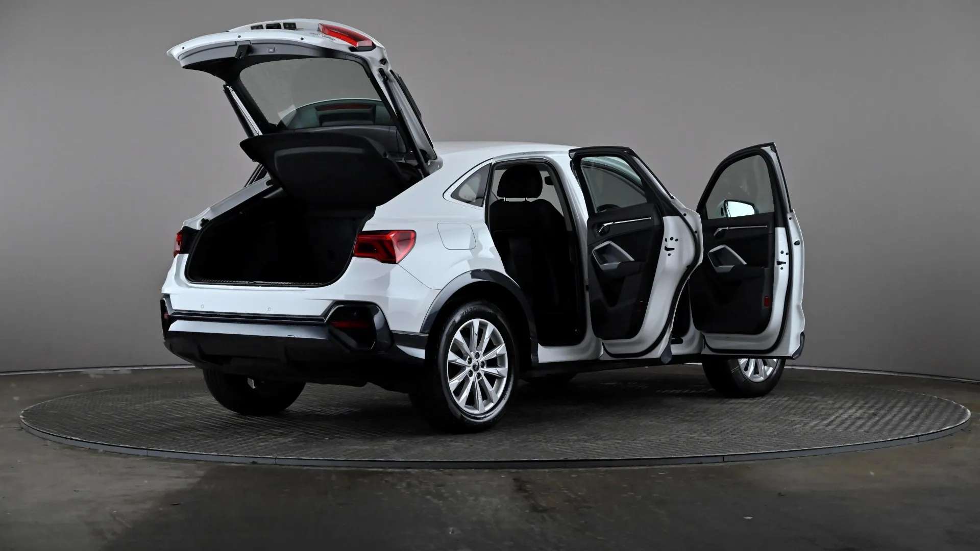 2021 AUDI Q3 2021 AUDI Q3