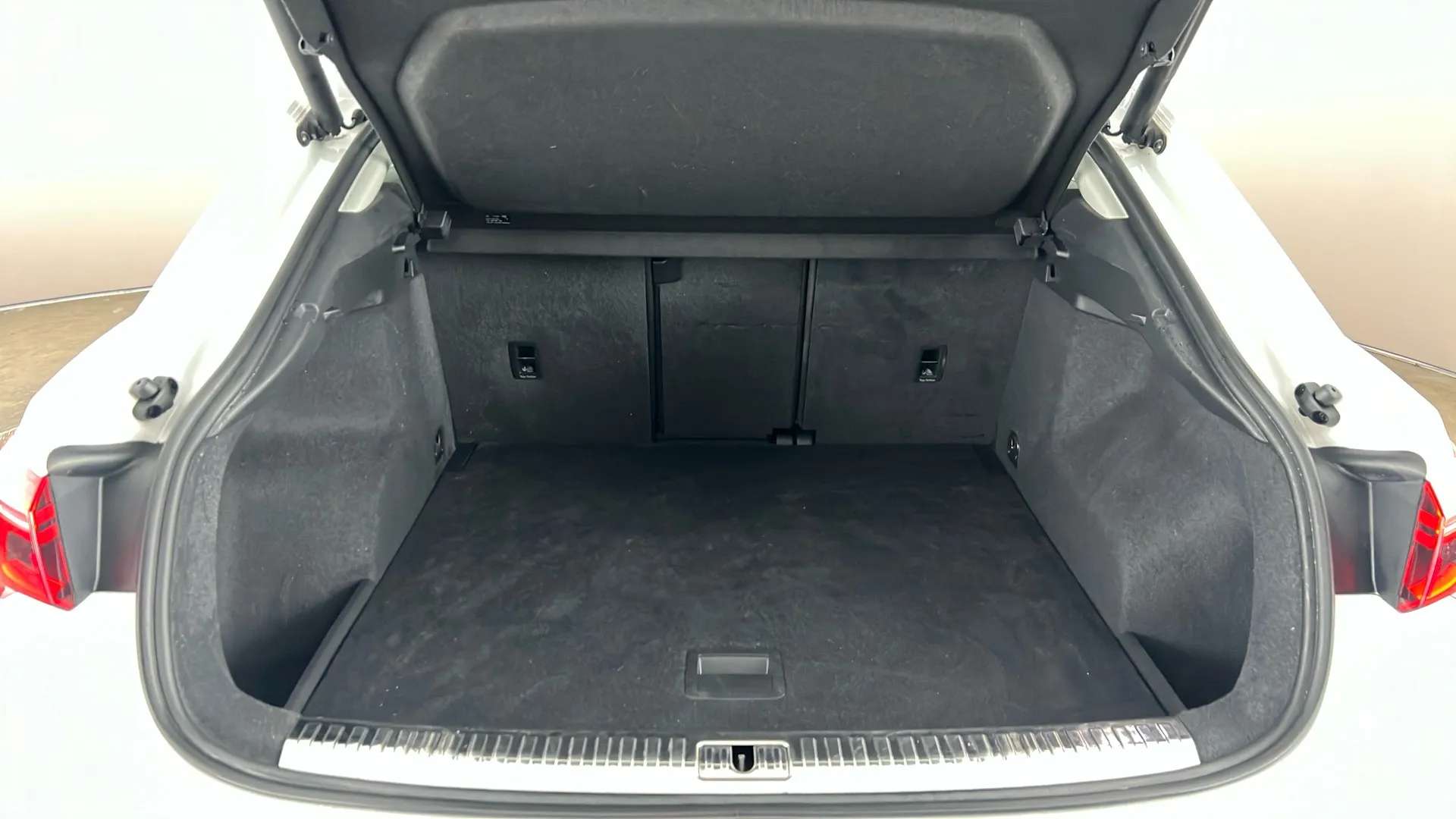 2021 AUDI Q3 2021 AUDI Q3