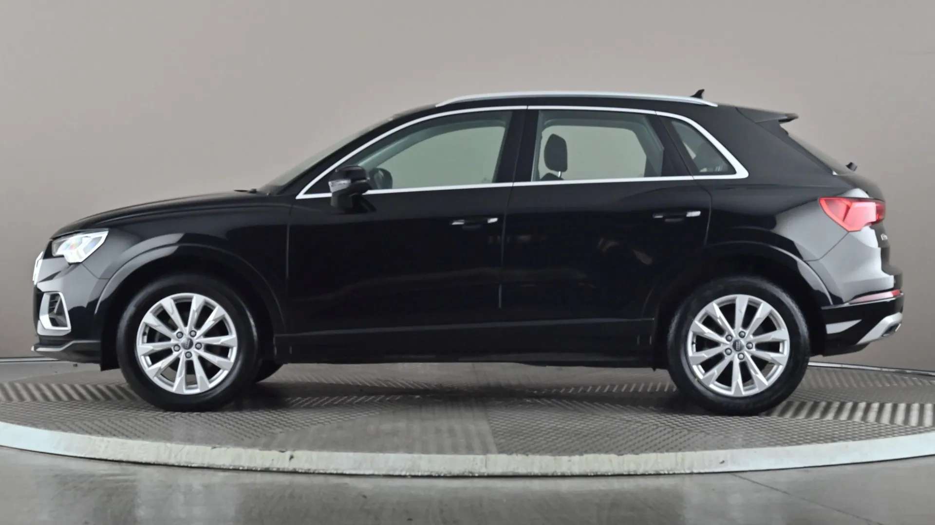 A 2019 AUDI Q3 35 TFSI Sport A 2019 AUDI Q3 35 TFSI Sport