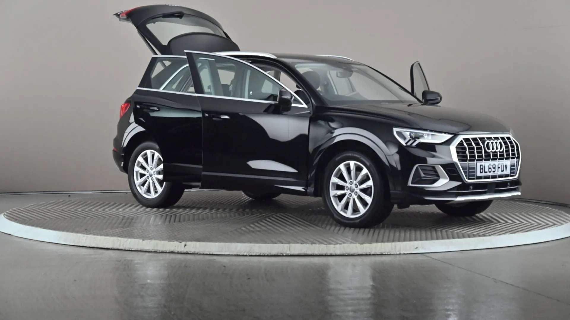 2019 AUDI Q3 2019 AUDI Q3