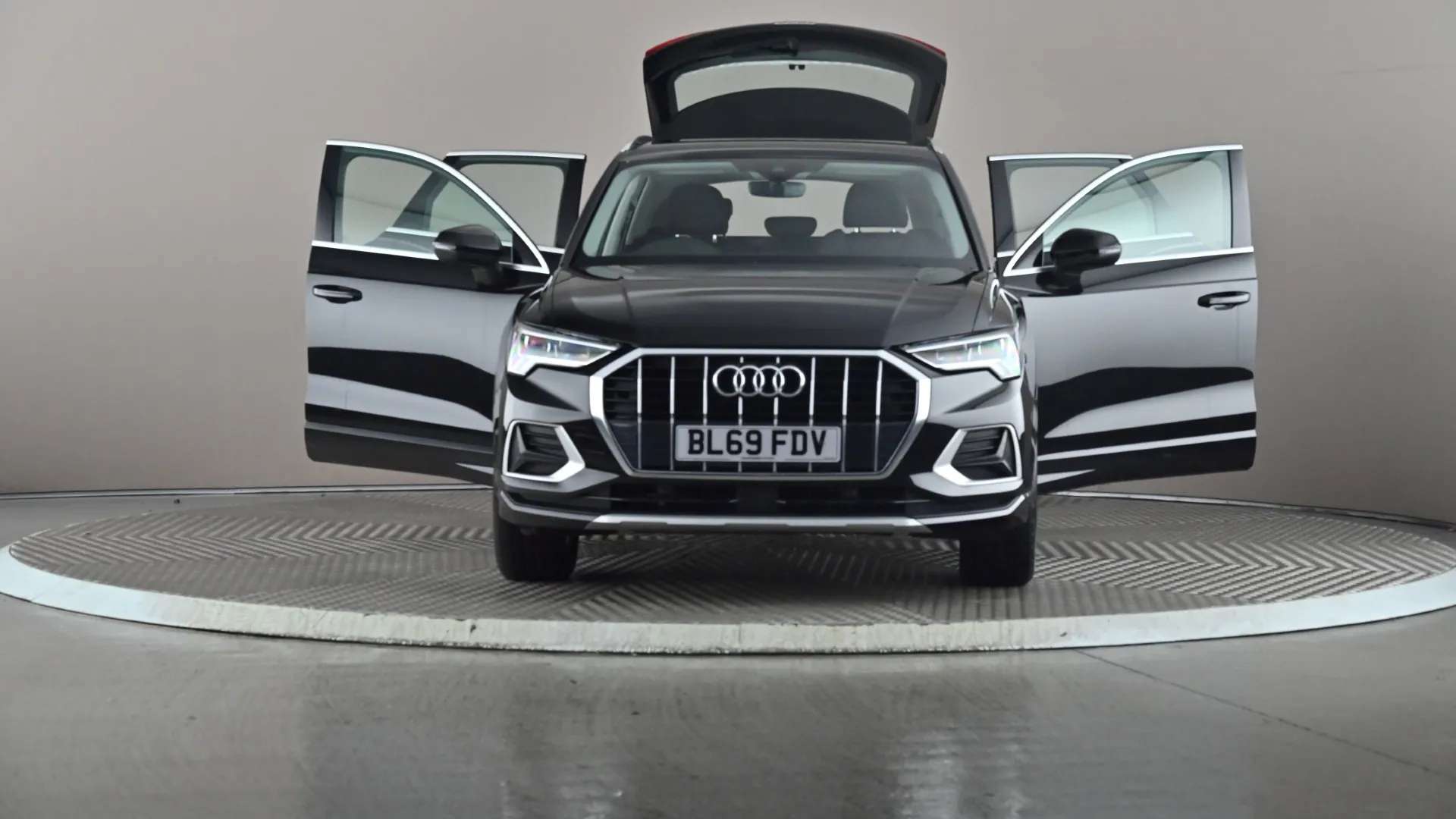 2019 AUDI Q3 2019 AUDI Q3