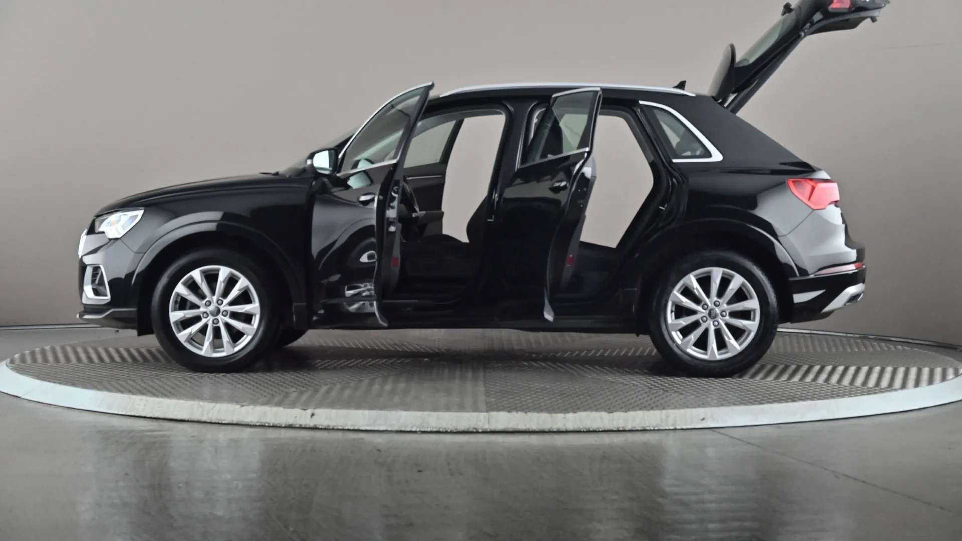 2019 AUDI Q3 2019 AUDI Q3