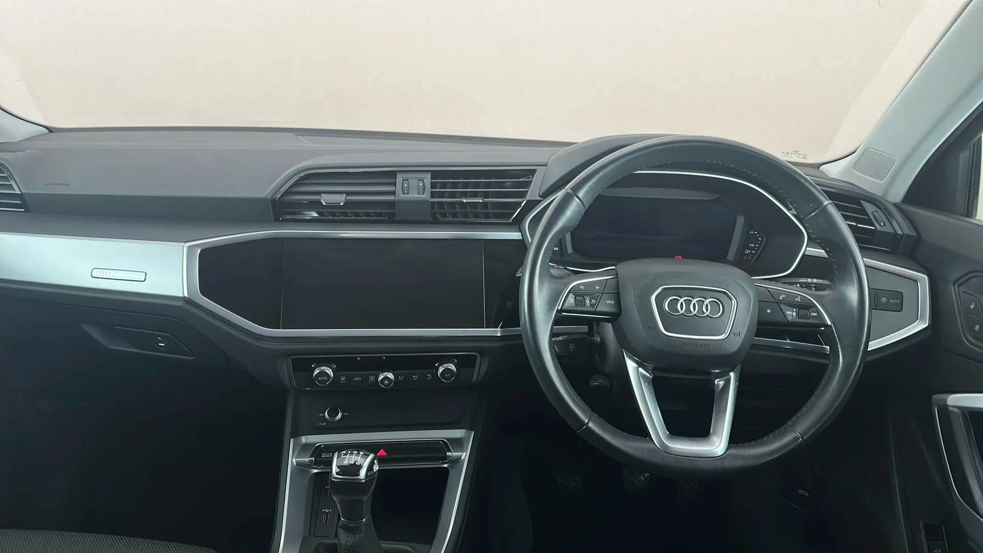 2019 AUDI Q3 2019 AUDI Q3