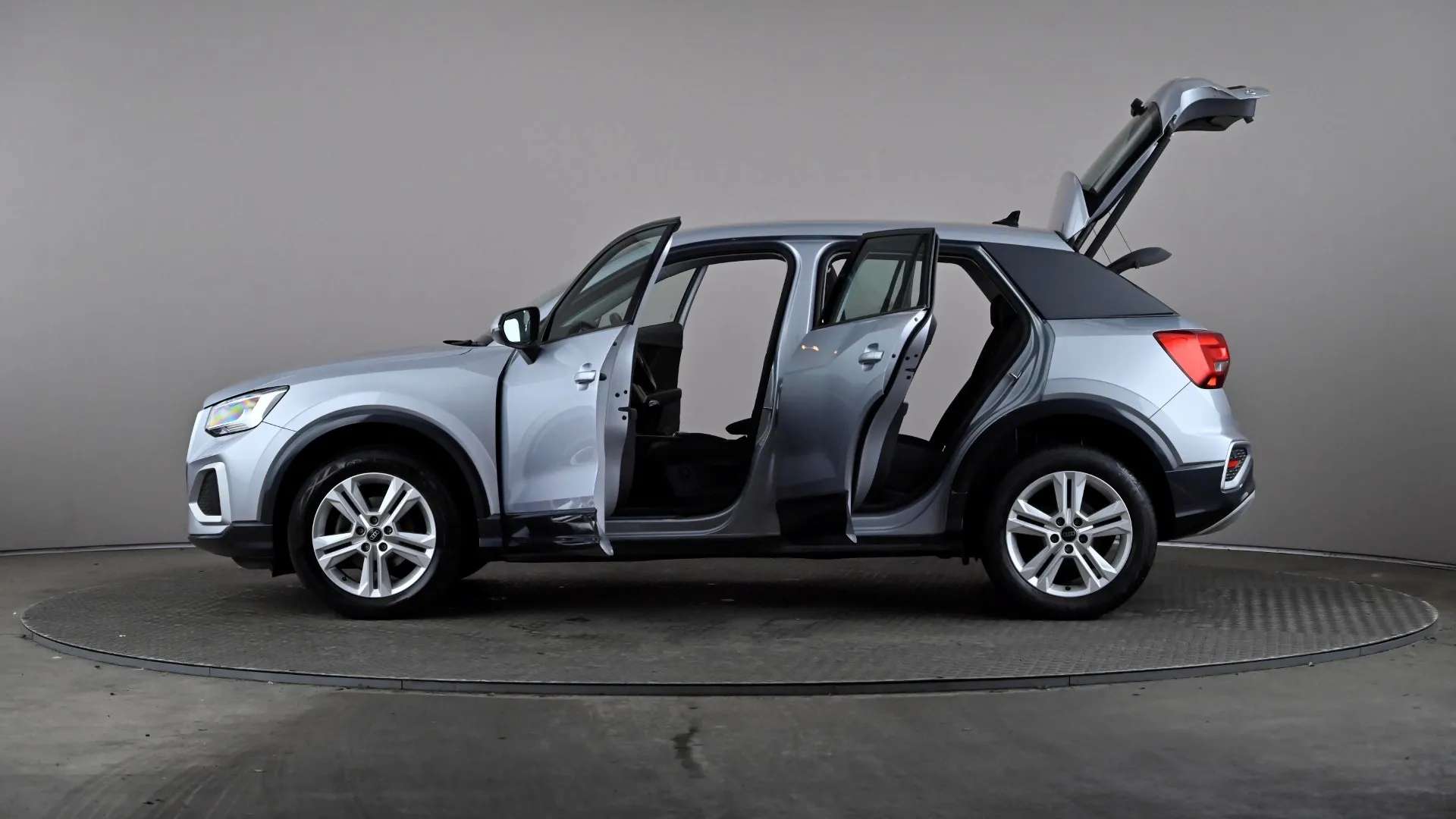 2023 AUDI Q2 2023 AUDI Q2