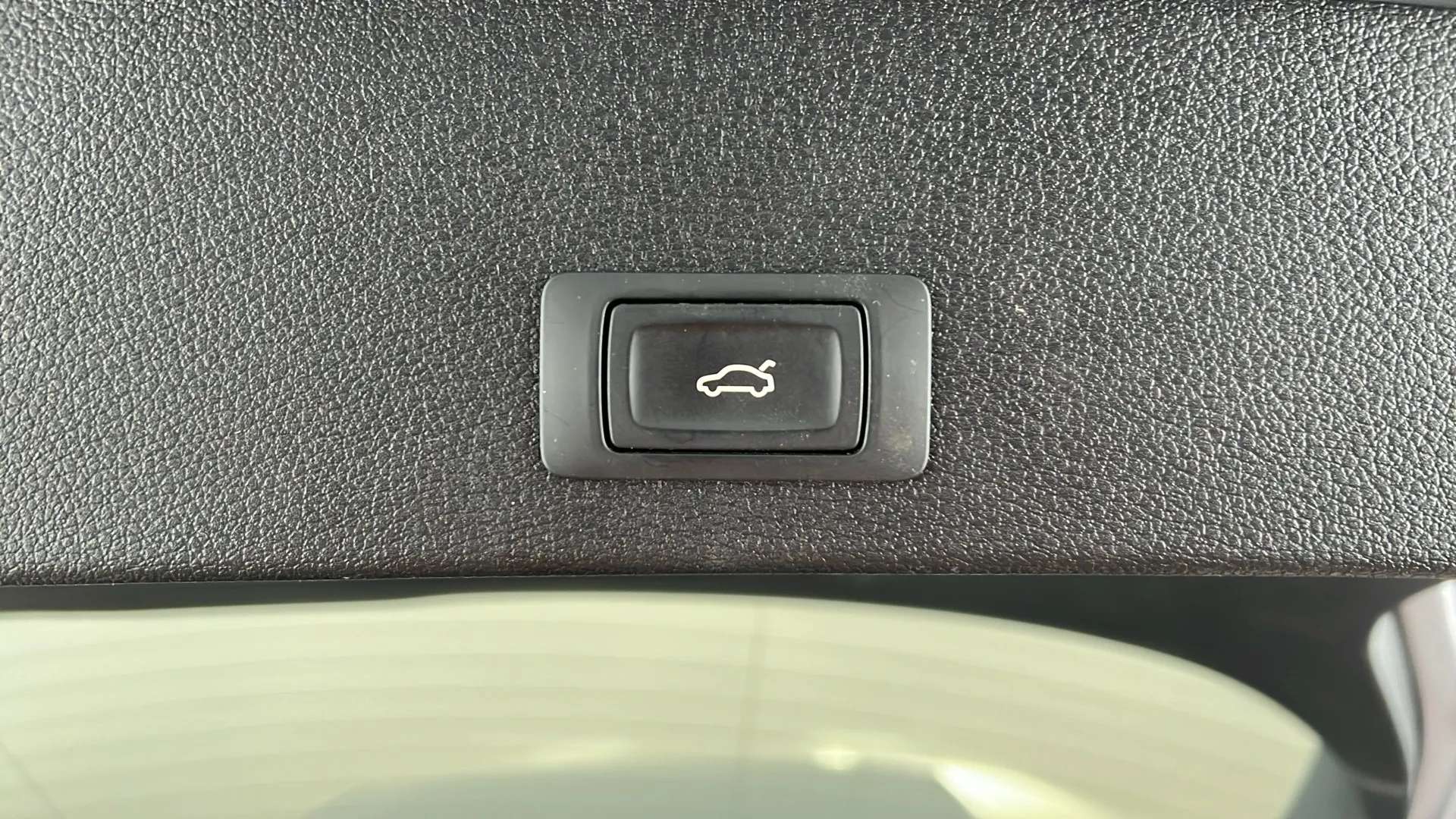 2023 AUDI Q2 2023 AUDI Q2