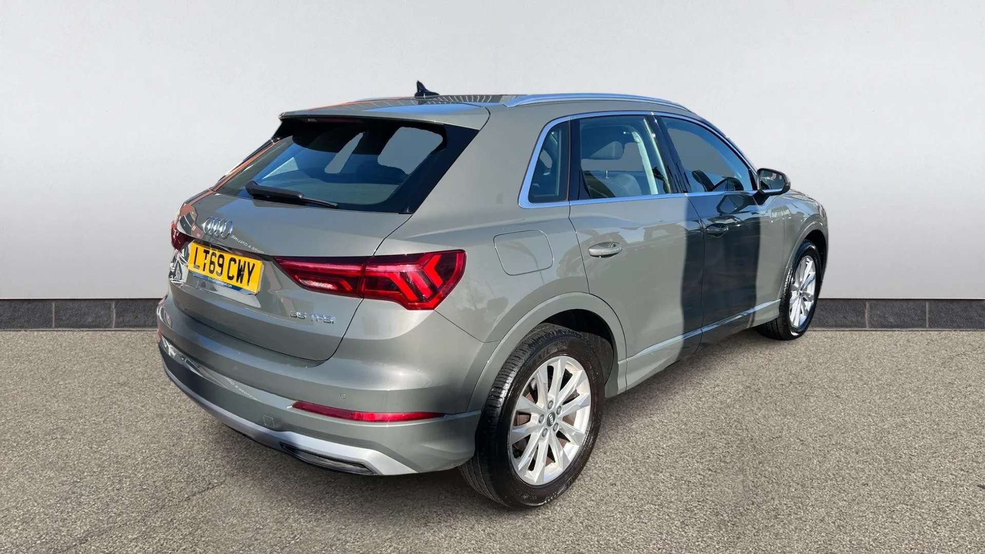 2019 AUDI Q3 2019 AUDI Q3