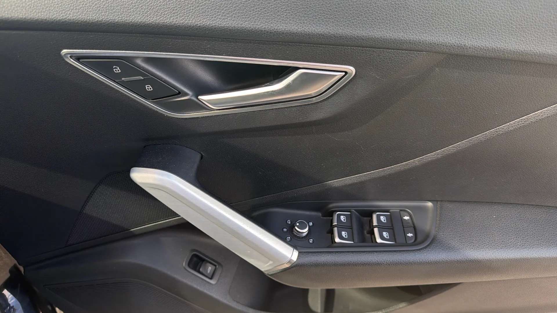 2020 AUDI Q2 2020 AUDI Q2