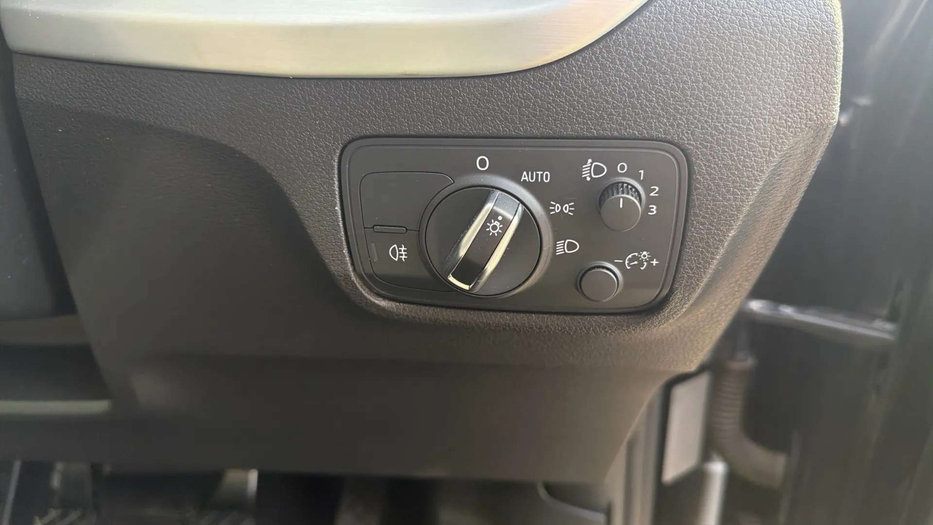 2020 AUDI Q2 2020 AUDI Q2