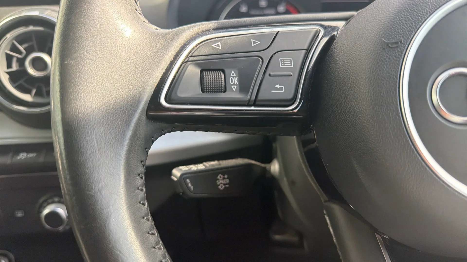 2020 AUDI Q2 2020 AUDI Q2