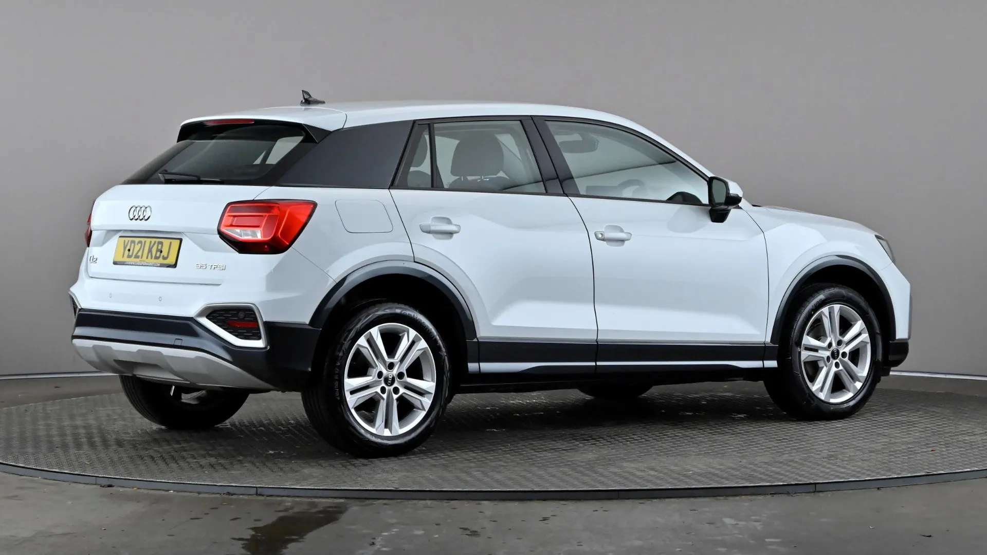 2021 AUDI Q2 2021 AUDI Q2