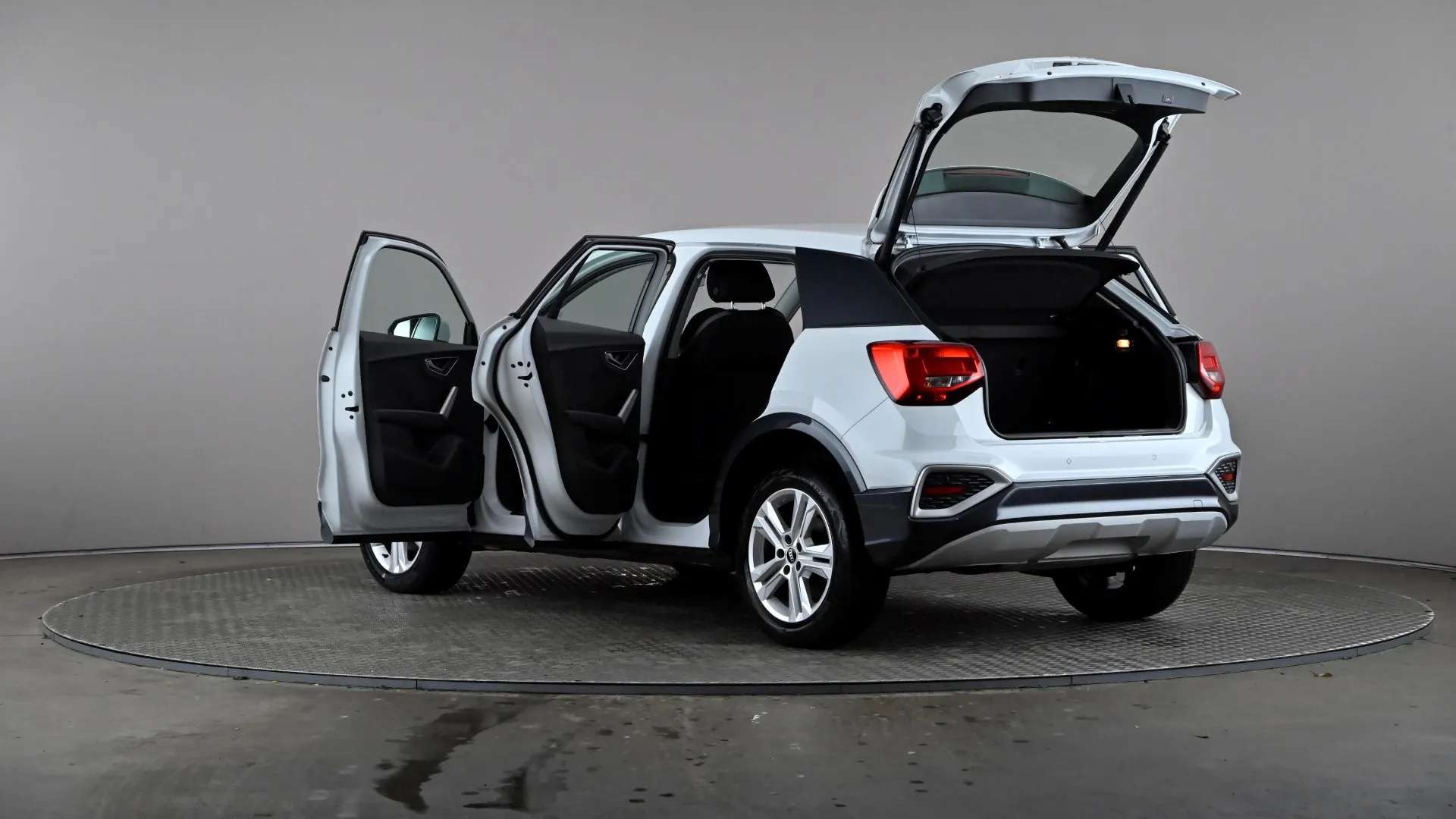 2021 AUDI Q2 2021 AUDI Q2