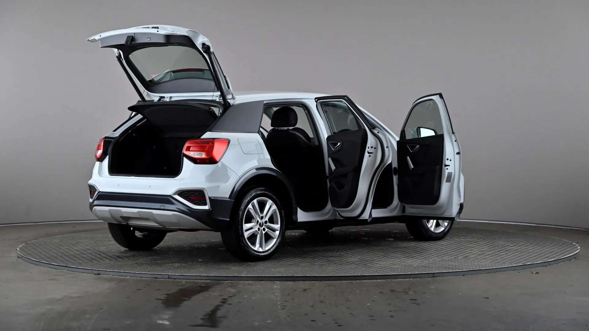 2021 AUDI Q2 2021 AUDI Q2