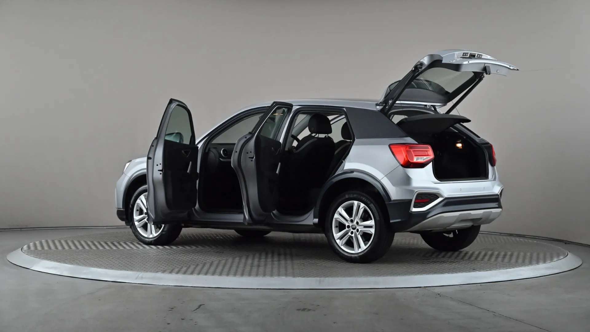 2023 AUDI Q2 2023 AUDI Q2