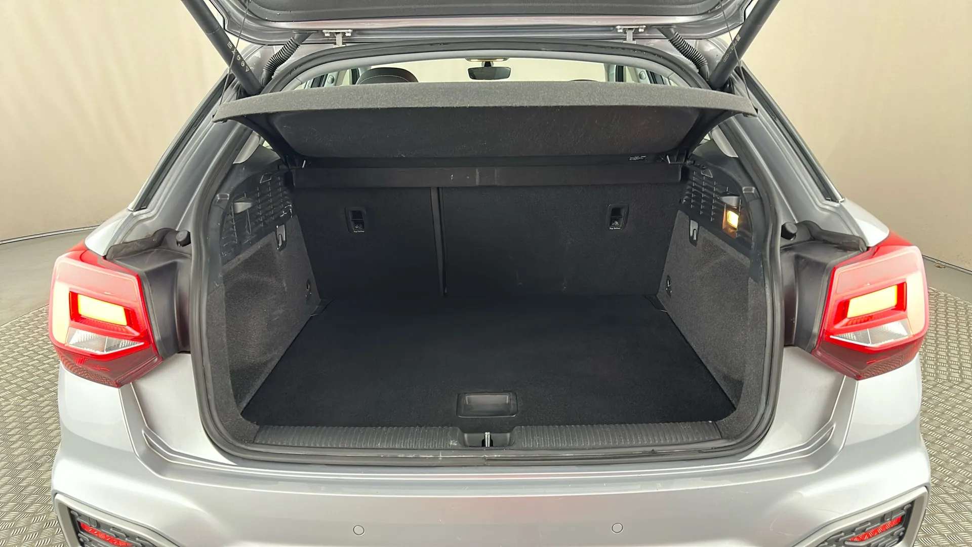 2023 AUDI Q2 2023 AUDI Q2