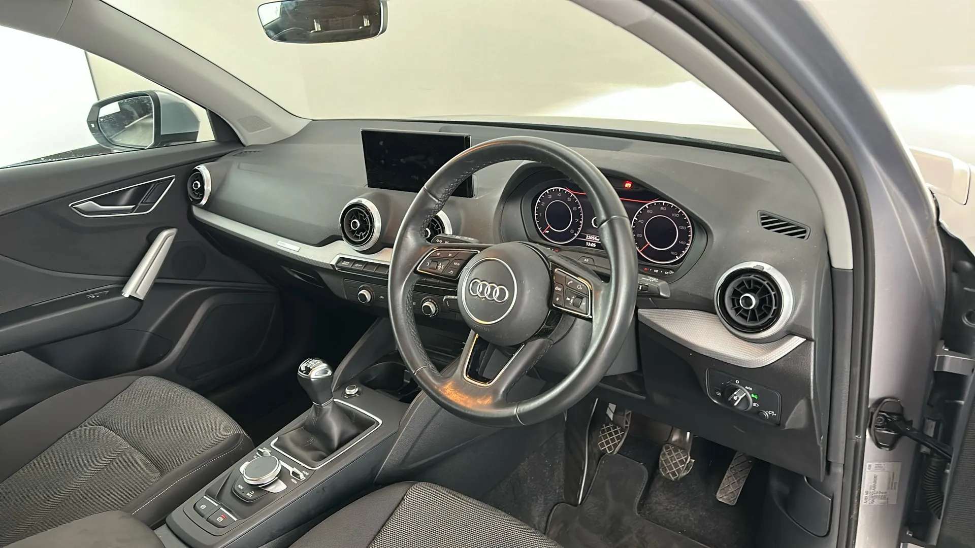 2023 AUDI Q2 2023 AUDI Q2