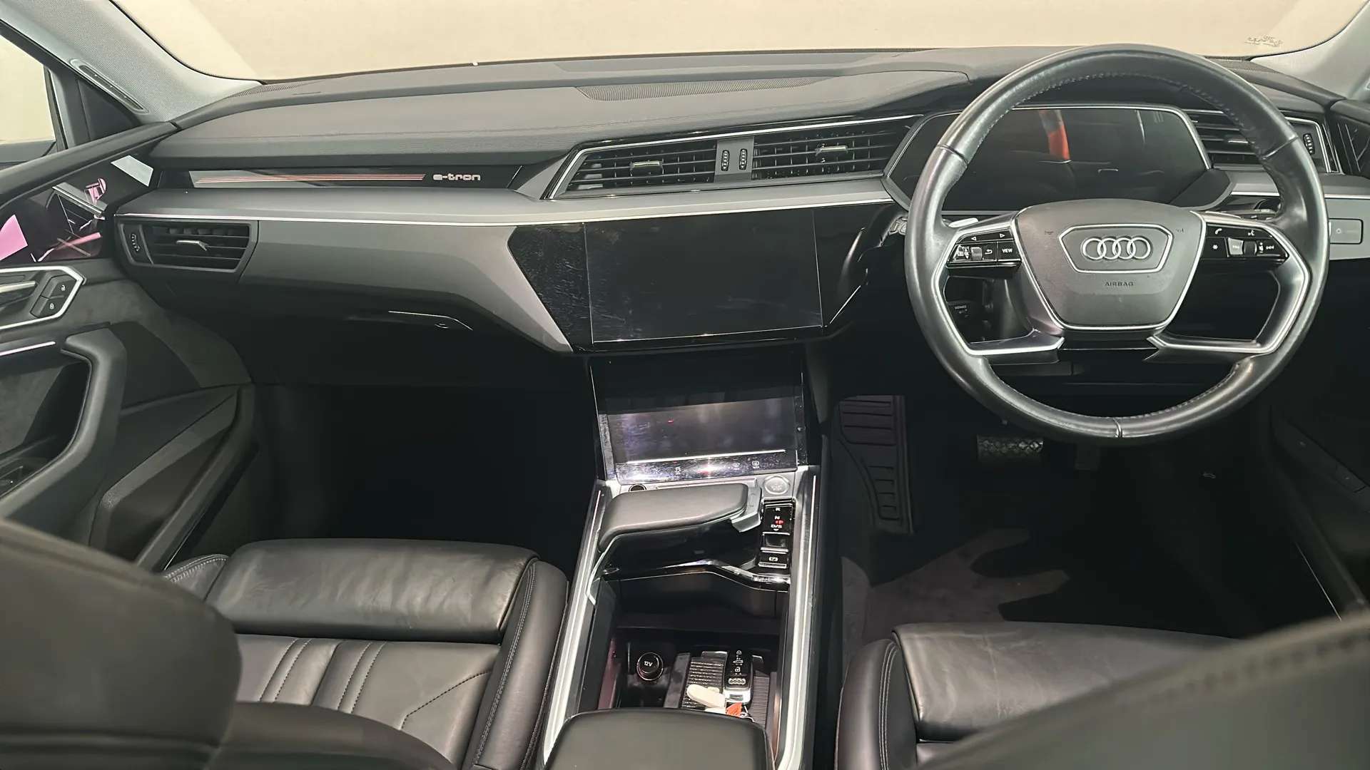 2020 AUDI E-TRON 2020 AUDI E-TRON