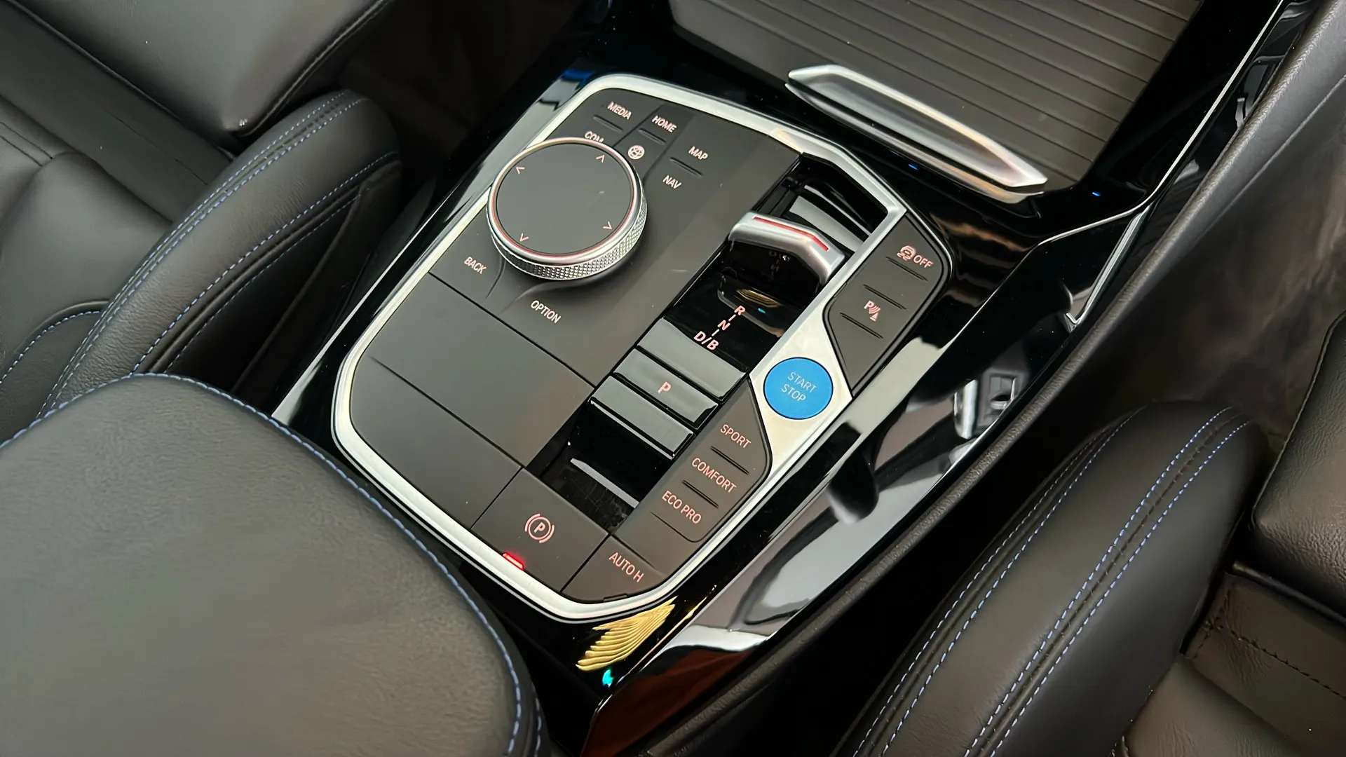 2024 BMW IX3 2024 BMW IX3