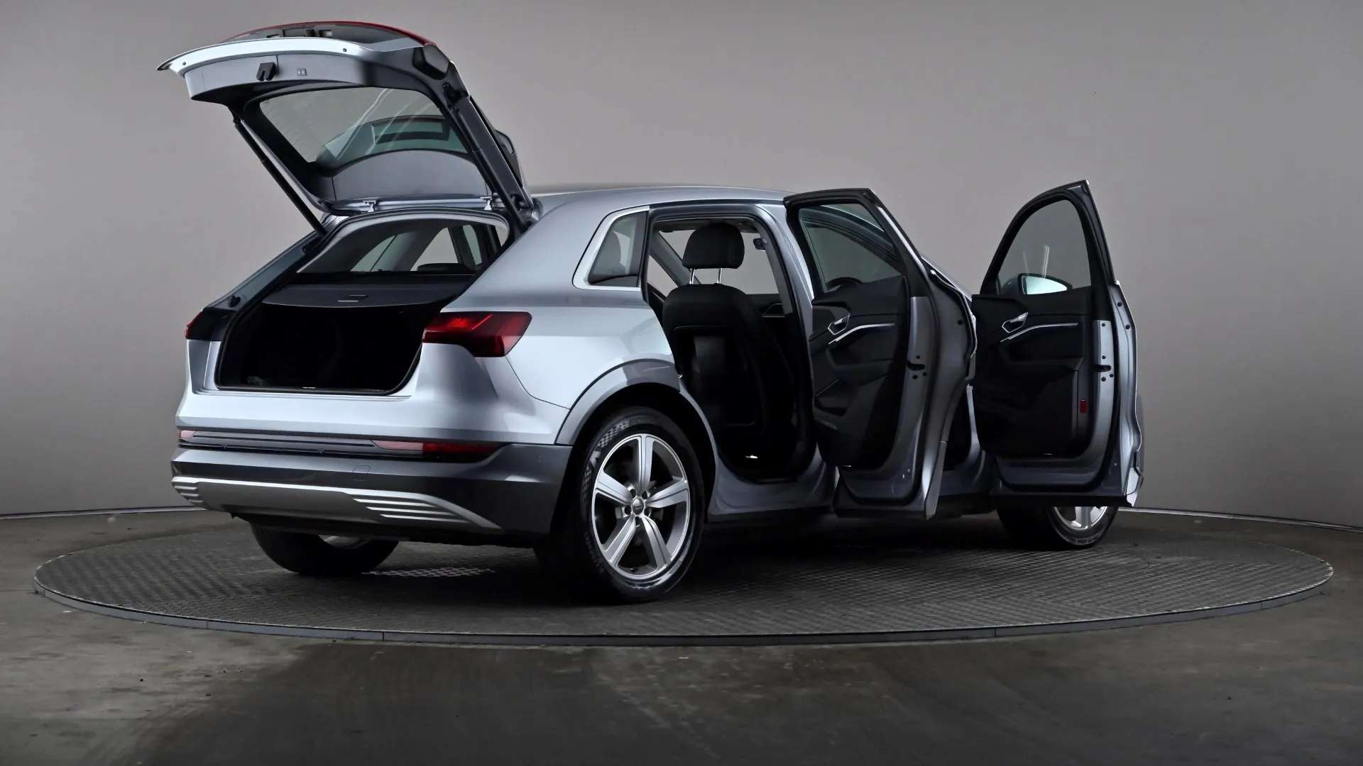 2020 AUDI E-TRON 2020 AUDI E-TRON
