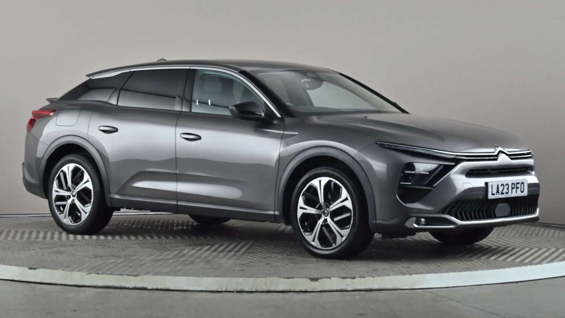 A 2023 CITROEN C5 X 1.2 PureTech 130 Sense Plus EAT8 A 2023 CITROEN C5 X 1.2 PureTech 130 Sense Plus EAT8