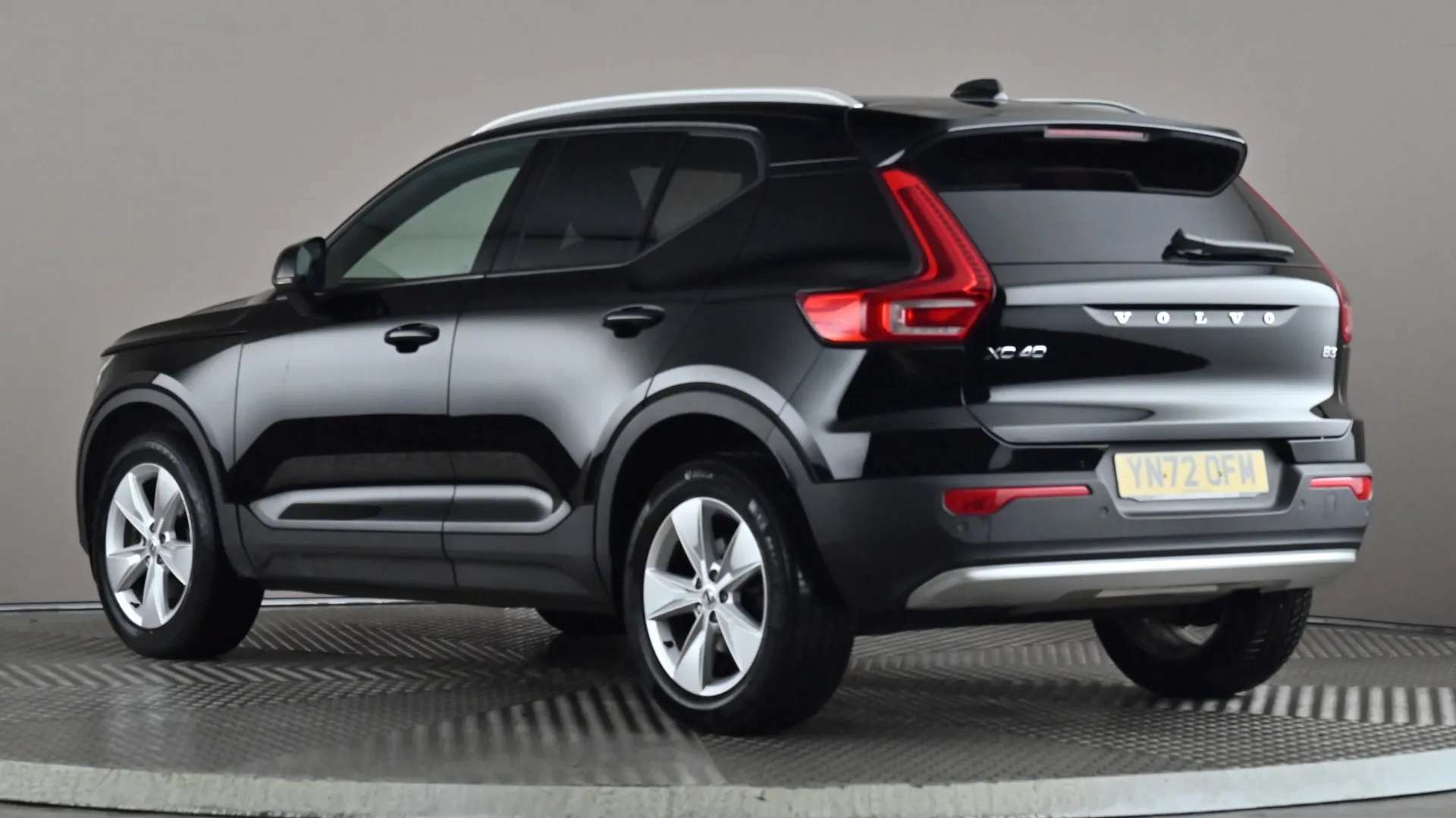 A 2022 VOLVO XC40 2.0 B3P Core Auto A 2022 VOLVO XC40 2.0 B3P Core Auto