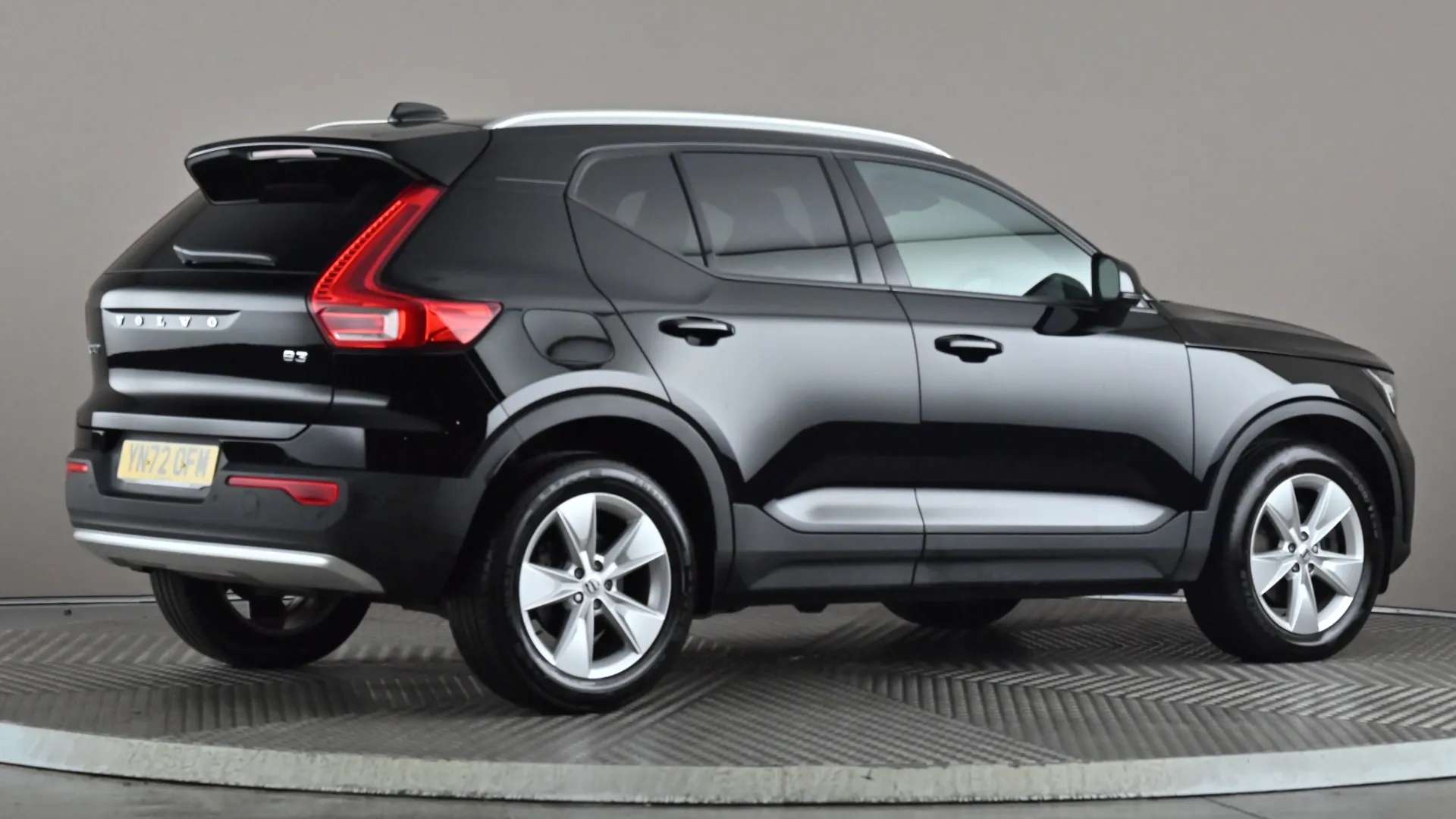 2022 VOLVO XC40 2022 VOLVO XC40