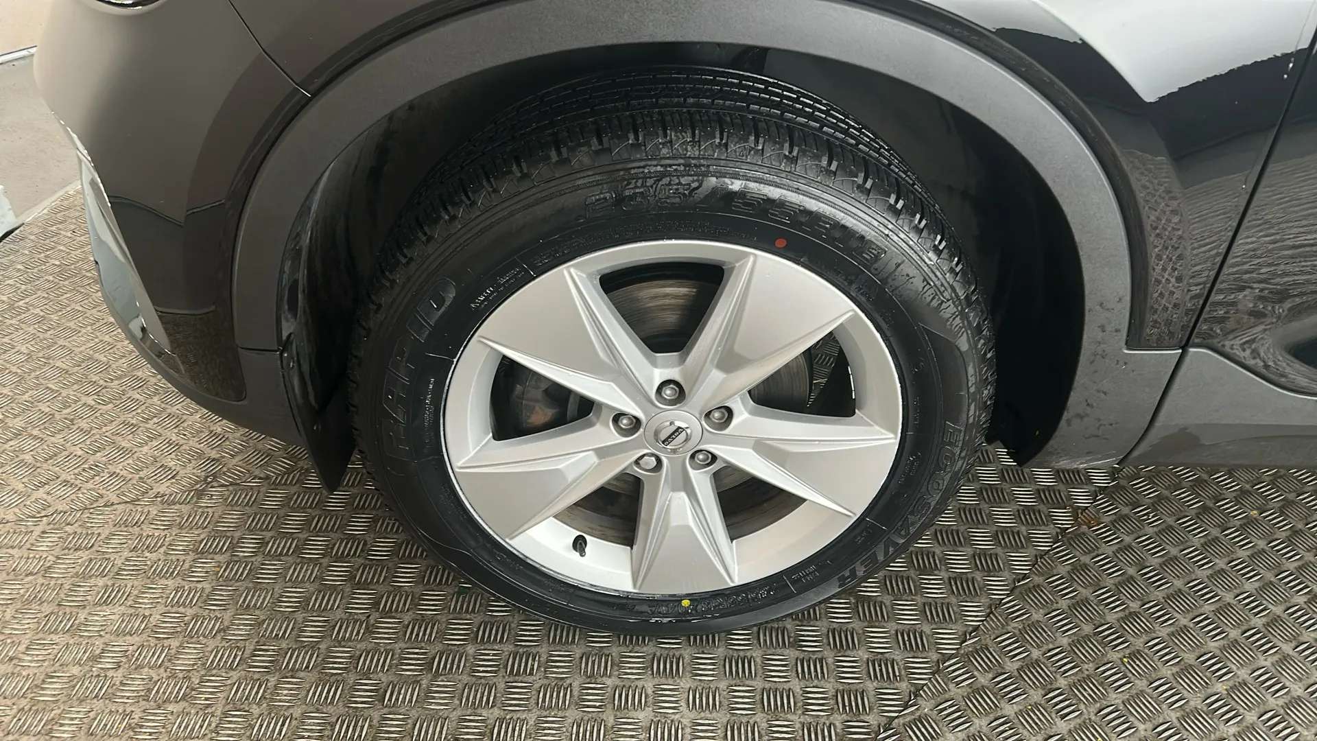 2022 VOLVO XC40 2022 VOLVO XC40