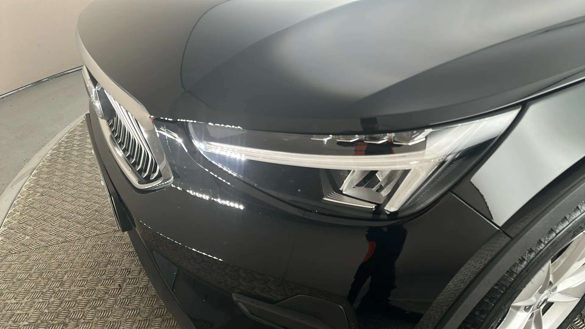 2022 VOLVO XC40 2022 VOLVO XC40