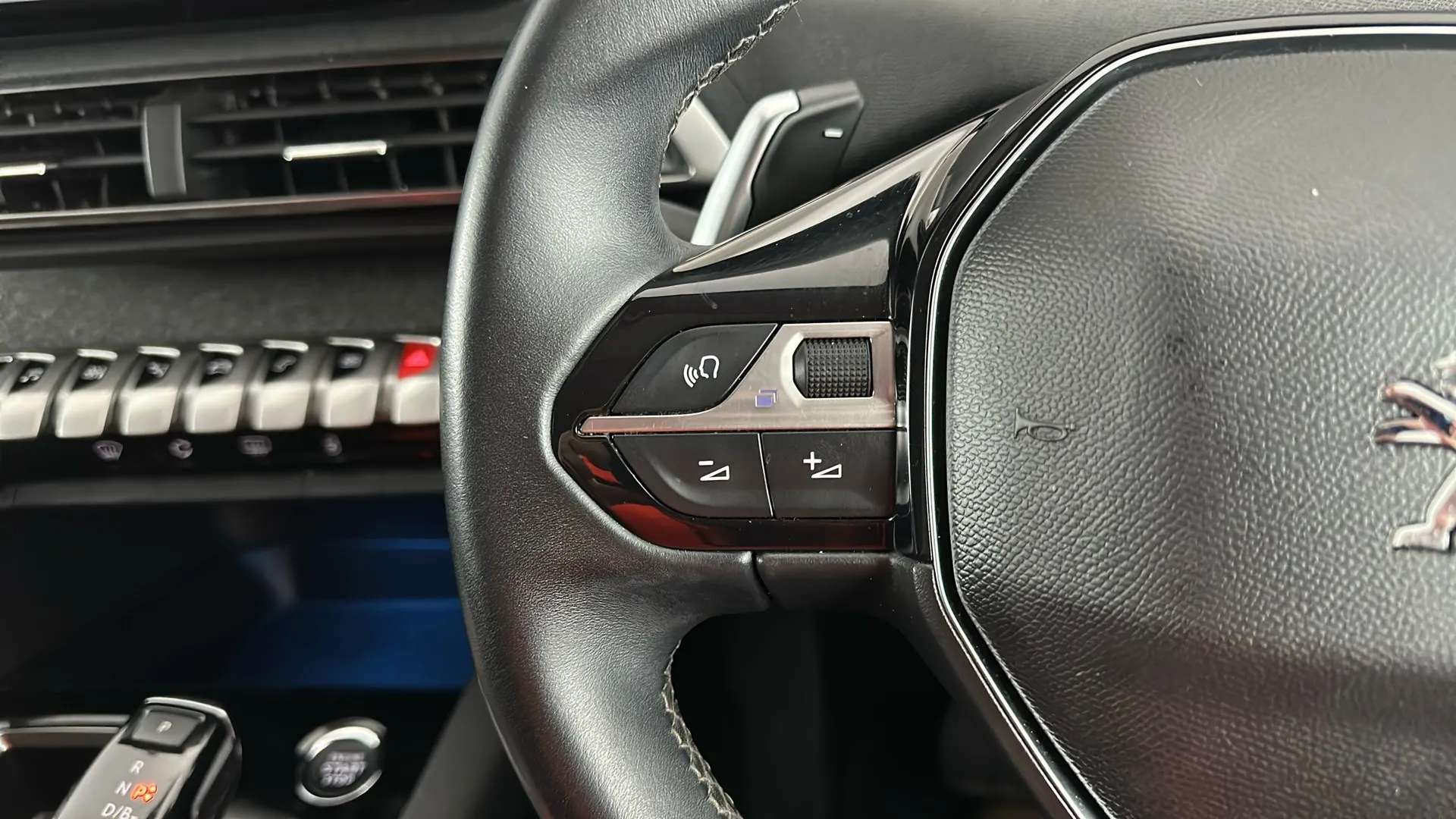 2022 PEUGEOT 3008 2022 PEUGEOT 3008