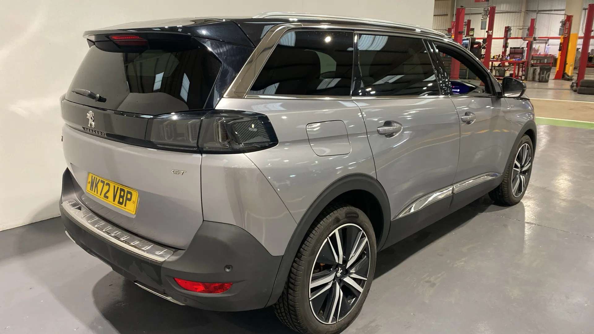 A 2022 PEUGEOT 5008 1.2 PureTech GT Premium EAT8 A 2022 PEUGEOT 5008 1.2 PureTech GT Premium EAT8